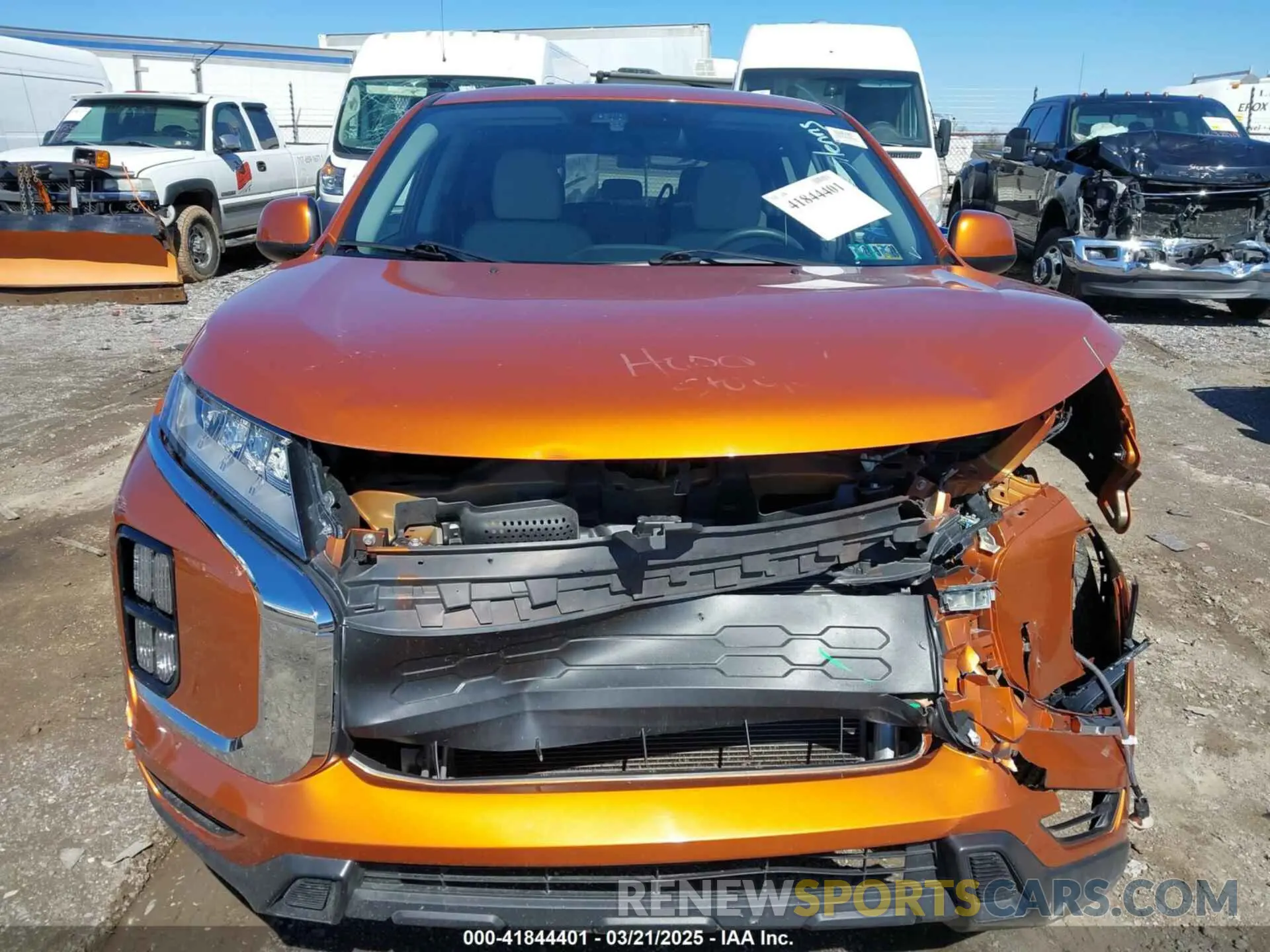 12 fotografías del automóvil dañado JA4ARUAU7MU006454 MITSUBISHI OUTLANDER SPORT 2021
