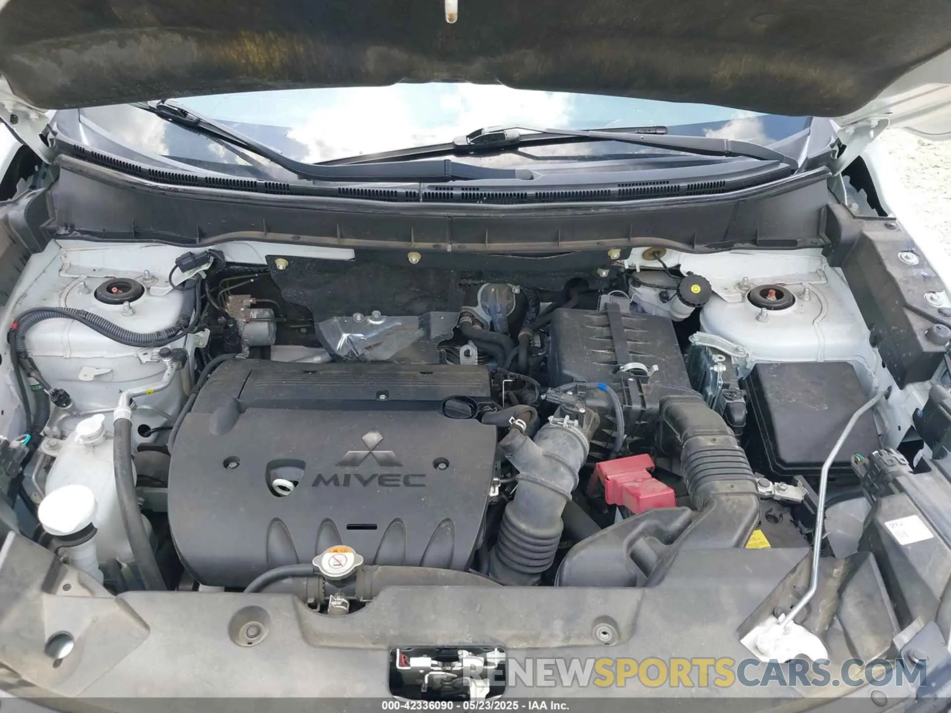 10 fotografías del automóvil dañado JA4ARUAUXMU019523 MITSUBISHI OUTLANDER SPORT 2021