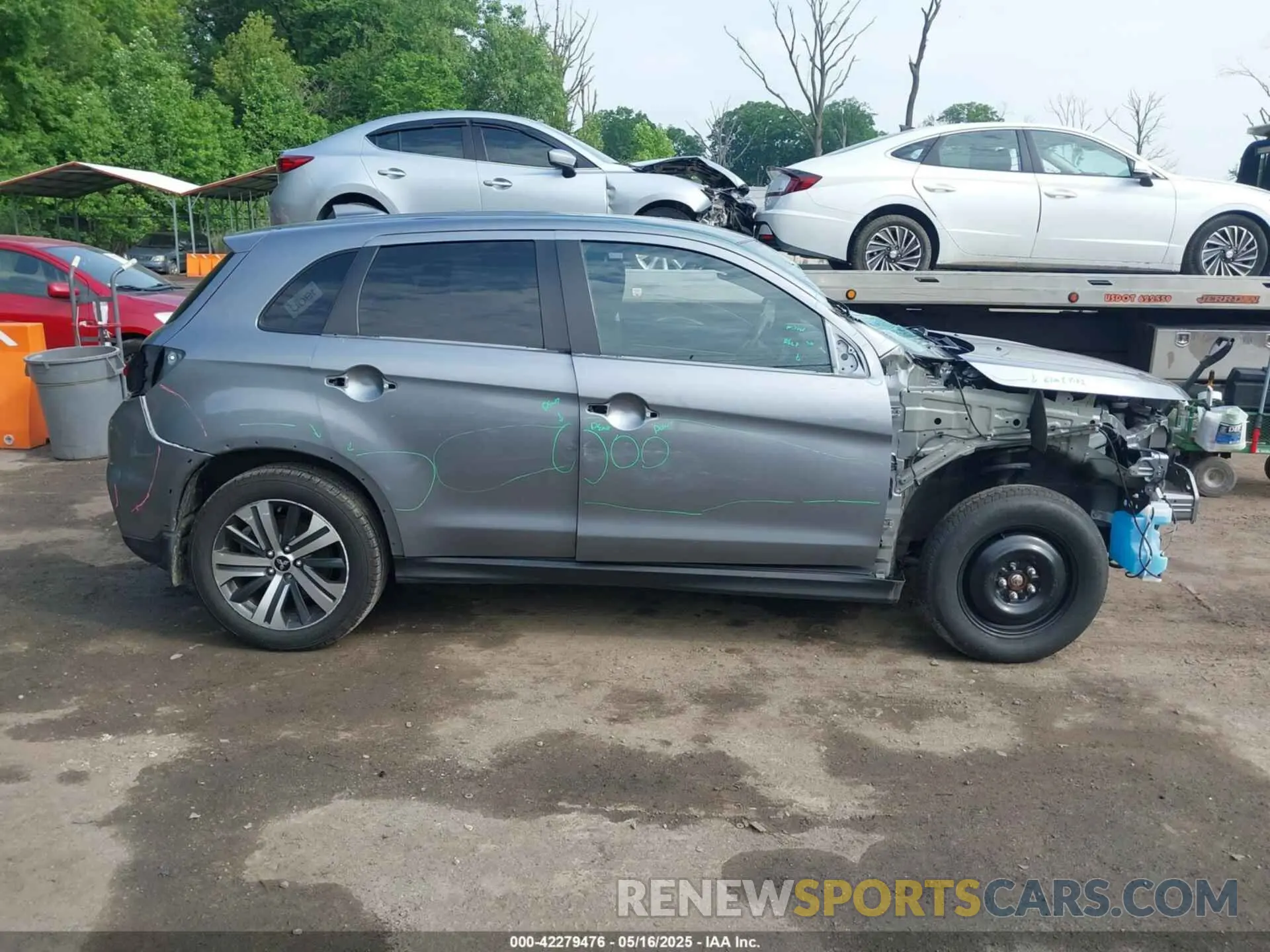 14 fotografías del automóvil dañado JA4APUAU1NU018574 MITSUBISHI OUTLANDER SPORT 2022