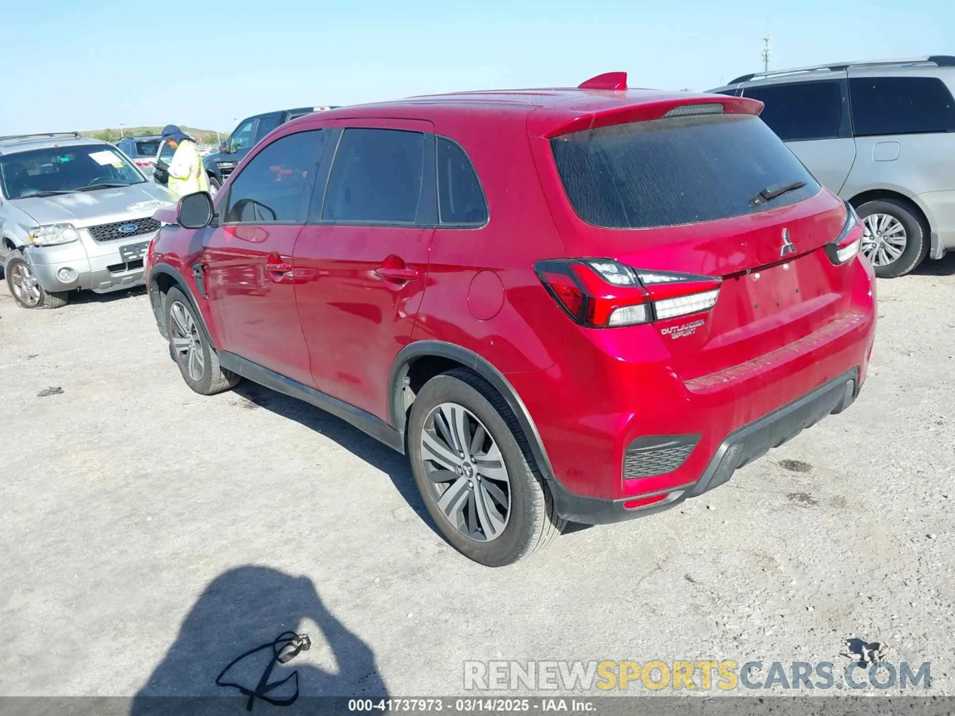 3 fotografías del automóvil dañado JA4APUAU5NU020294 MITSUBISHI OUTLANDER SPORT 2022