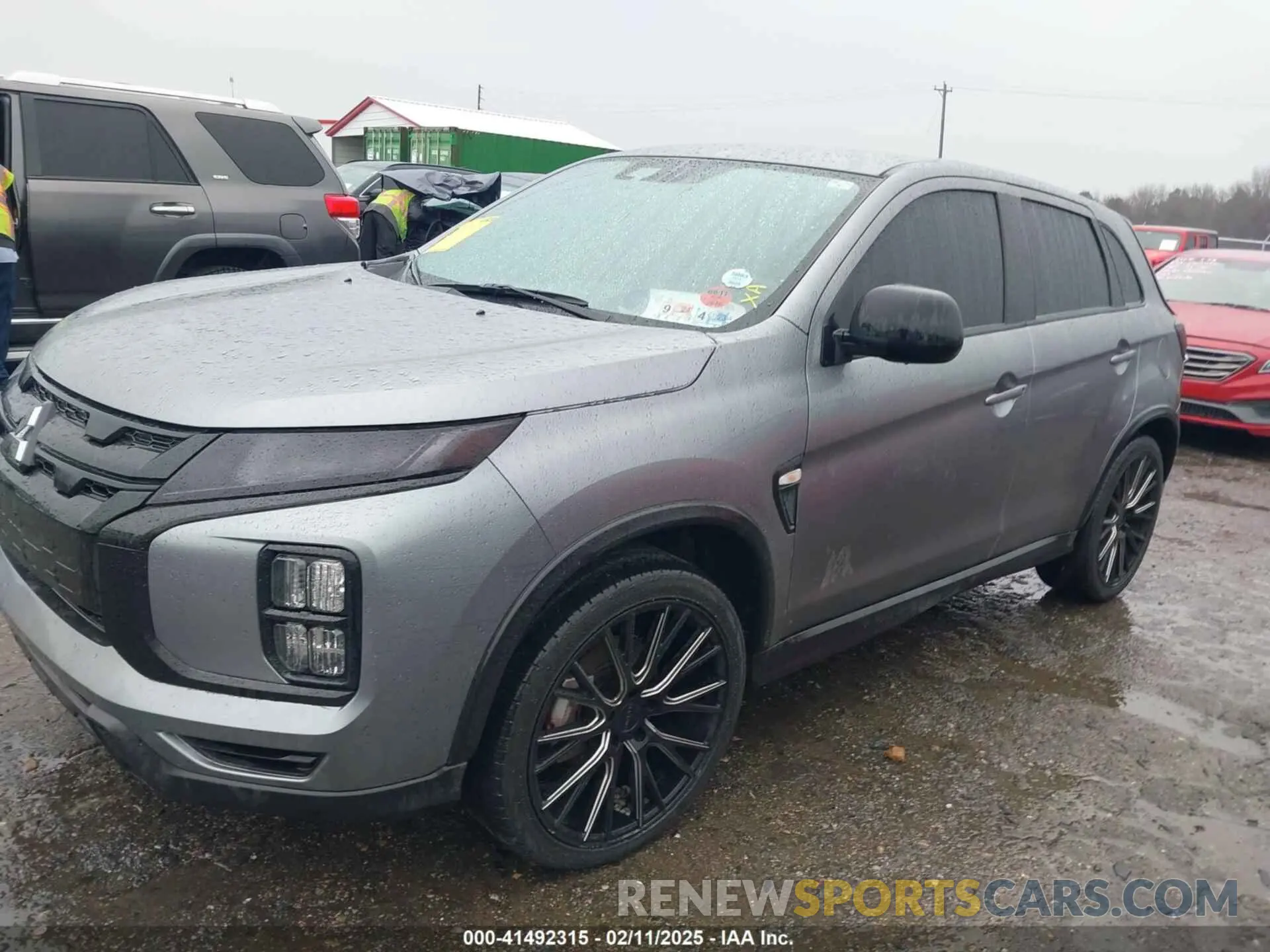 2 fotografías del automóvil dañado JA4APUAU6NU008946 MITSUBISHI OUTLANDER SPORT 2022