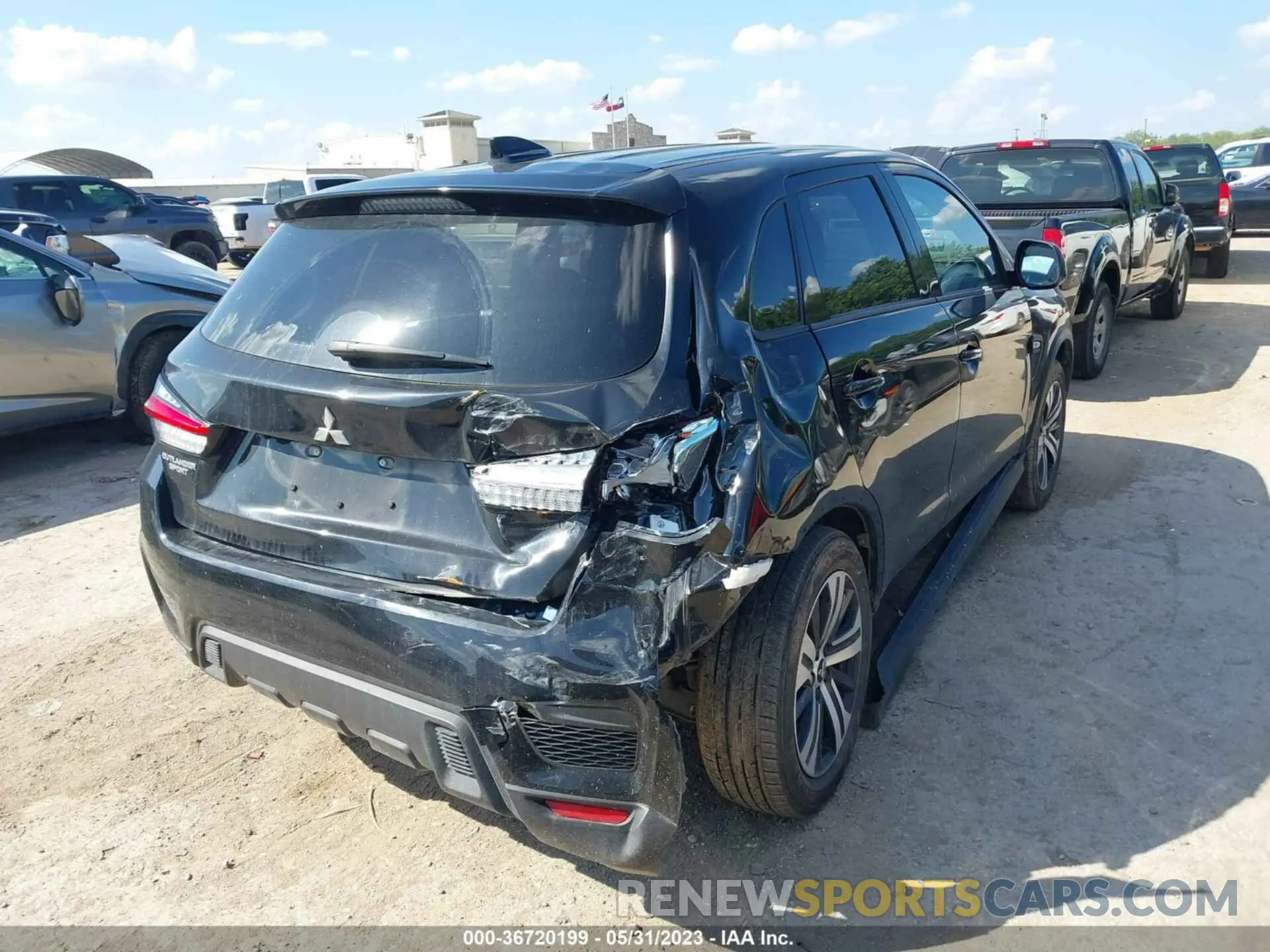 4 fotografías del automóvil dañado JA4APUAU8NU010195 MITSUBISHI OUTLANDER SPORT 2022