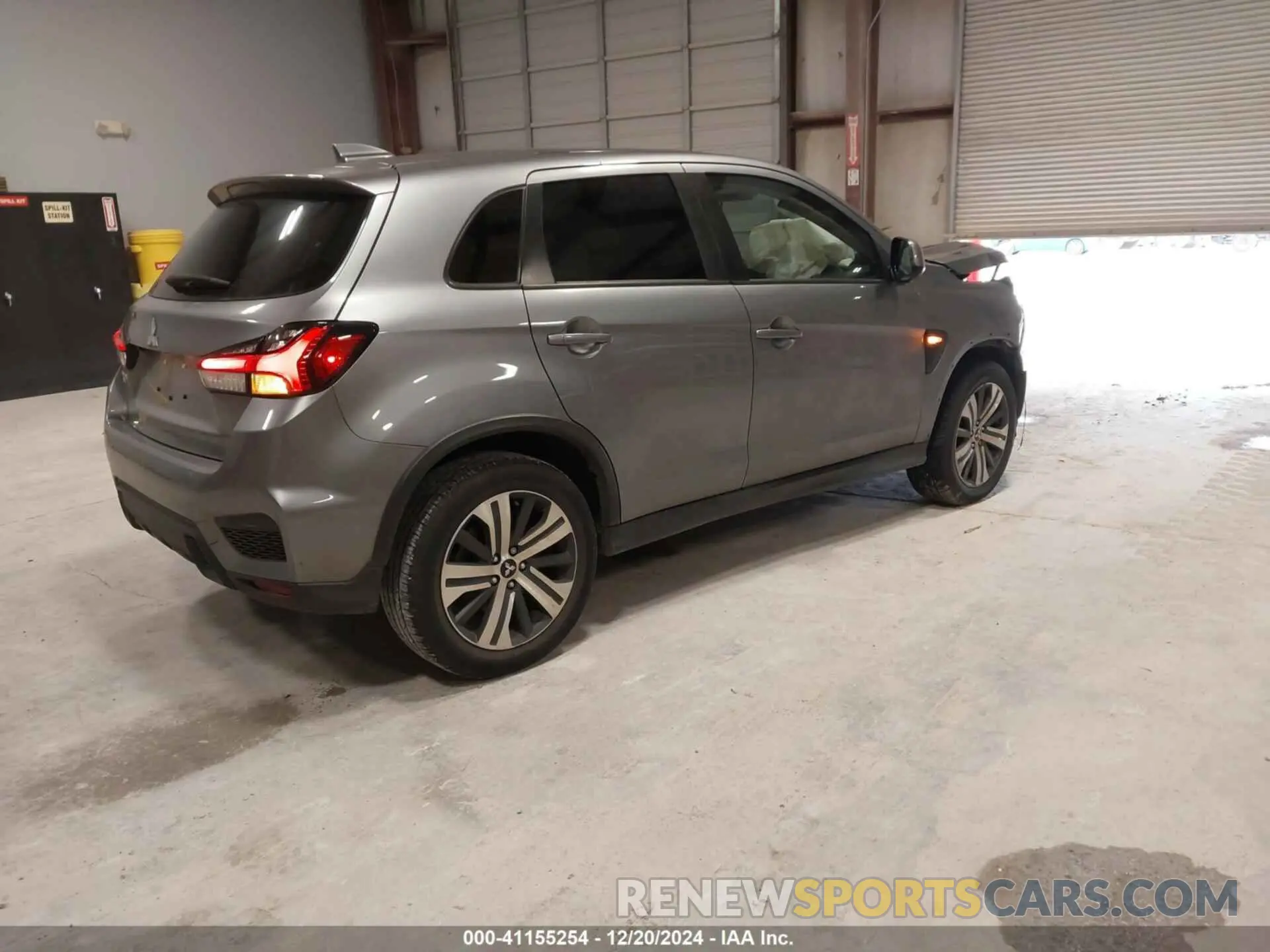 4 fotografías del automóvil dañado JA4APUAU9NU020704 MITSUBISHI OUTLANDER SPORT 2022