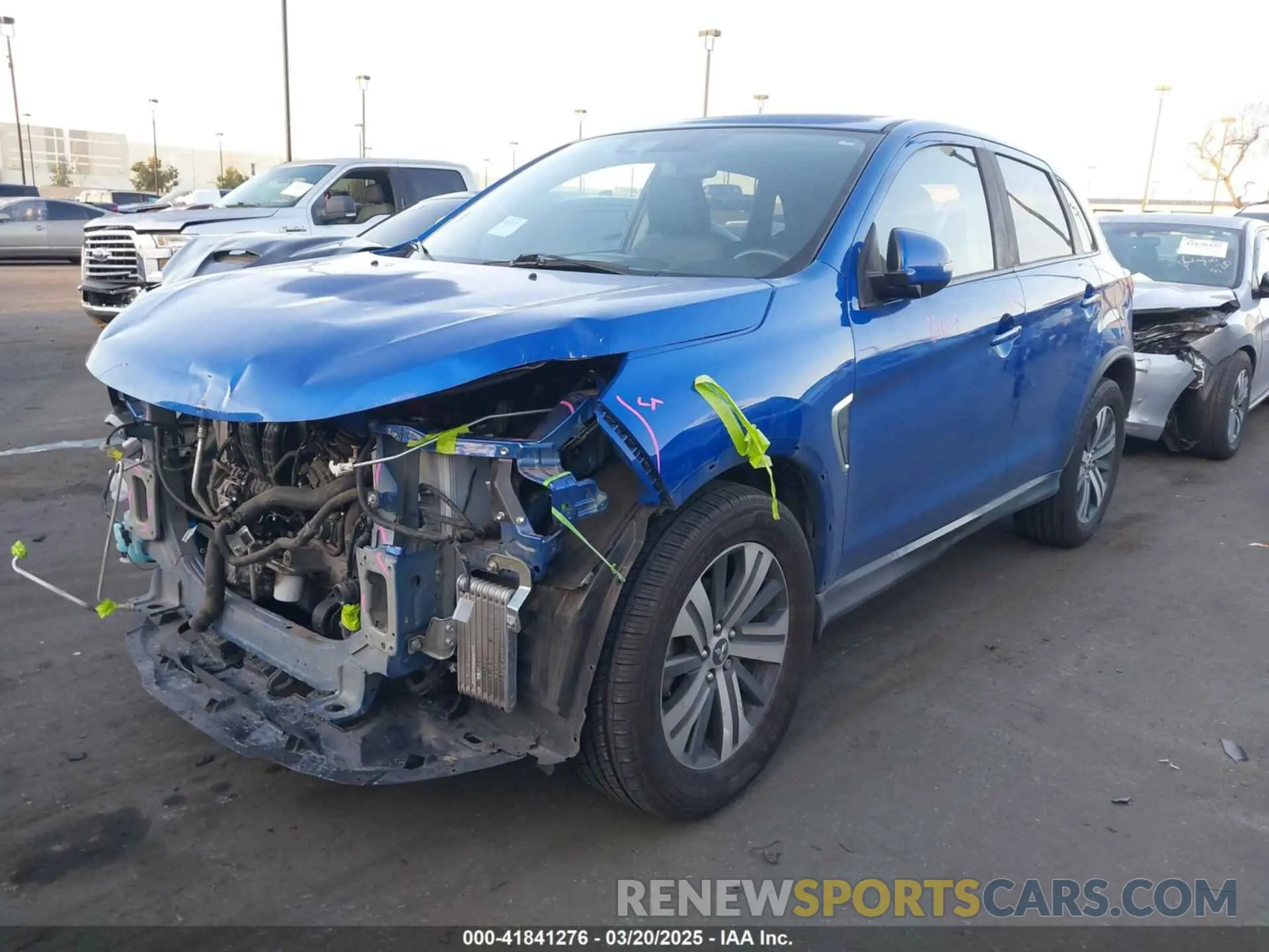 2 fotografías del automóvil dañado JA4APVAU0NU014327 MITSUBISHI OUTLANDER SPORT 2022