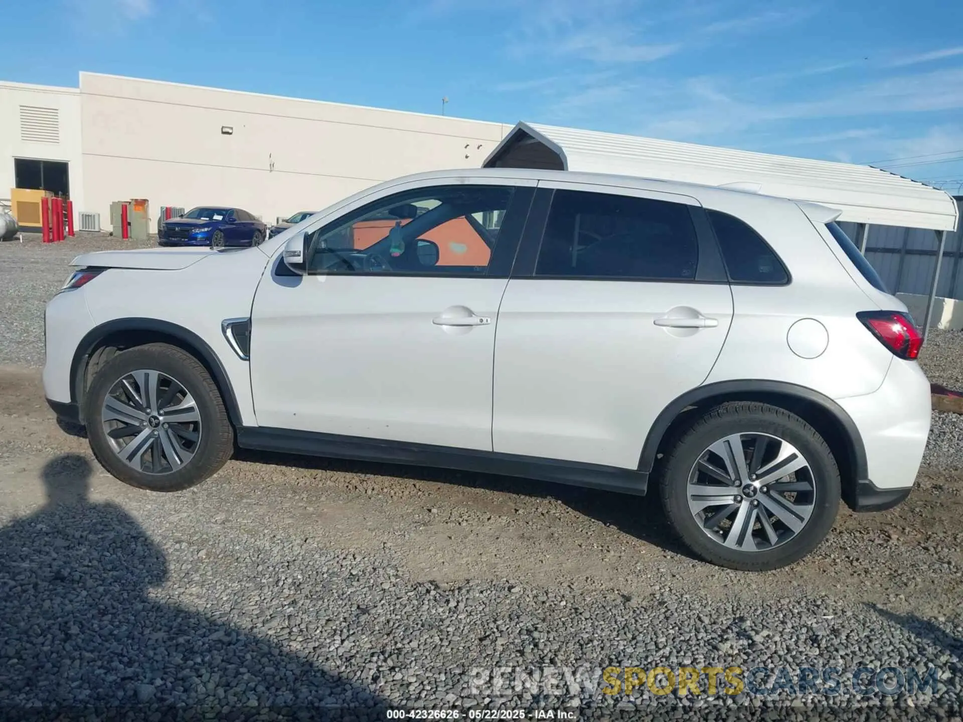 14 fotografías del automóvil dañado JA4APVAU2NU011803 MITSUBISHI OUTLANDER SPORT 2022