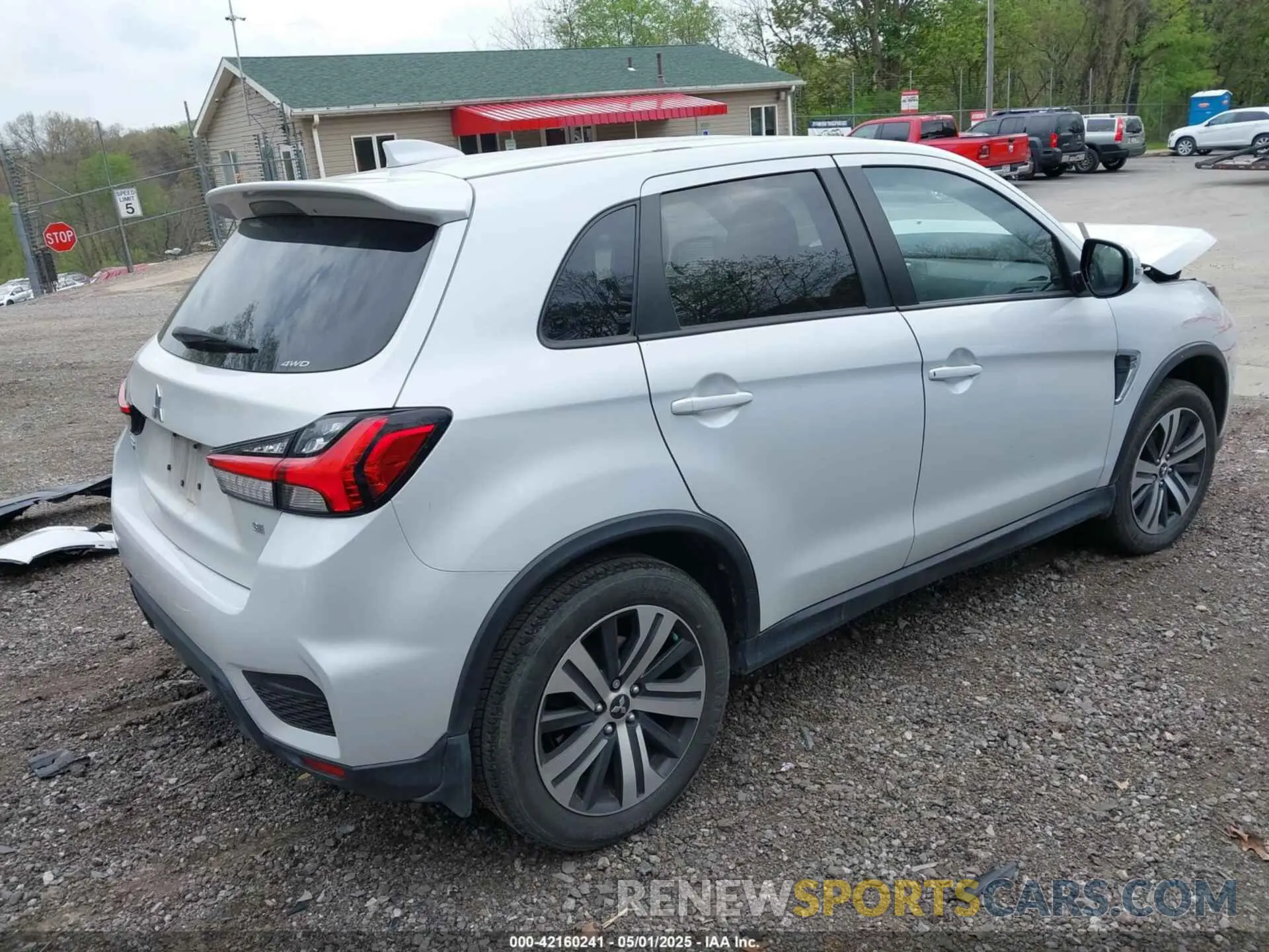 4 fotografías del automóvil dañado JA4ARUAU0NU001713 MITSUBISHI OUTLANDER SPORT 2022