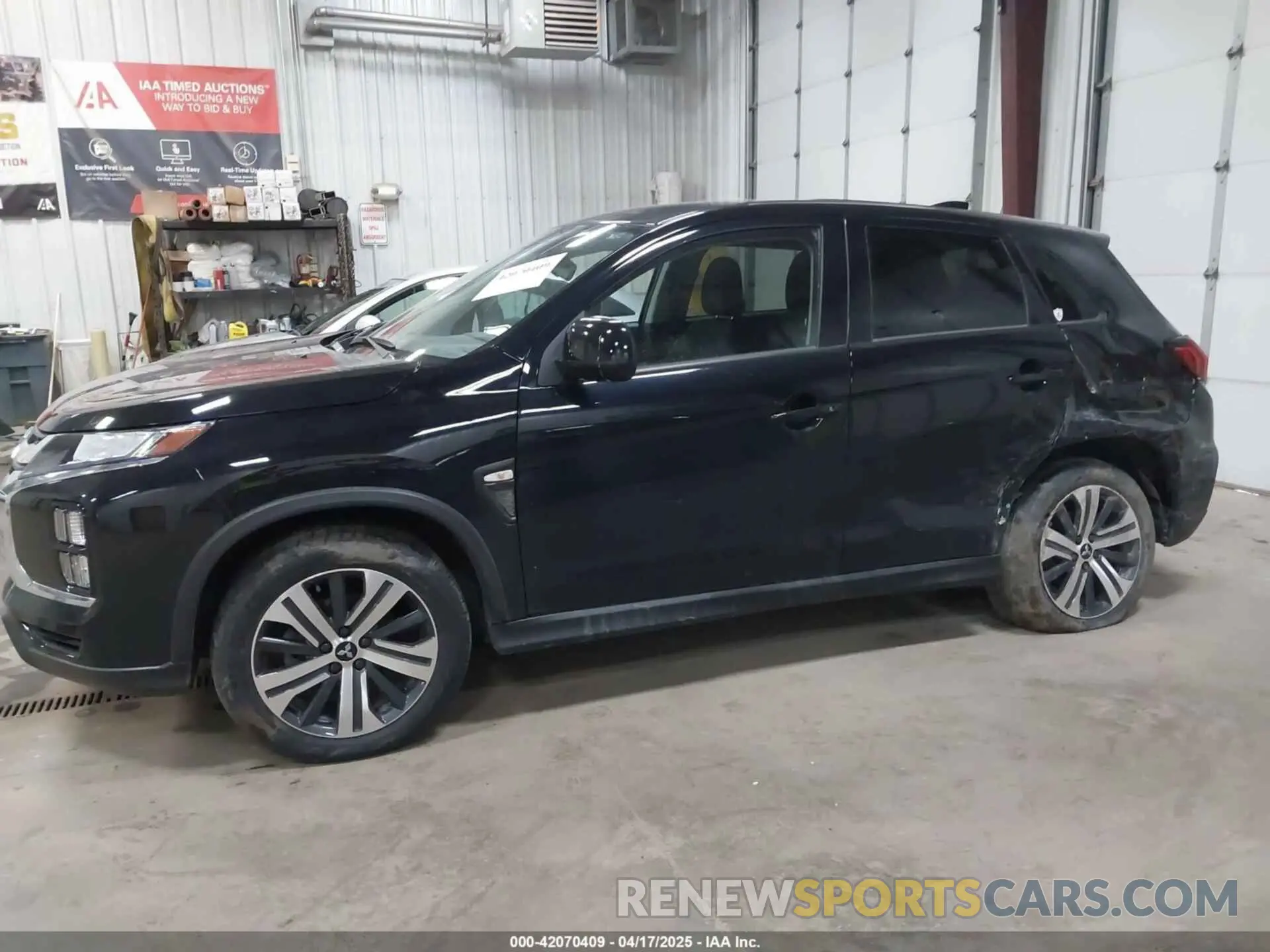 14 fotografías del automóvil dañado JA4ARUAU9NU017604 MITSUBISHI OUTLANDER SPORT 2022