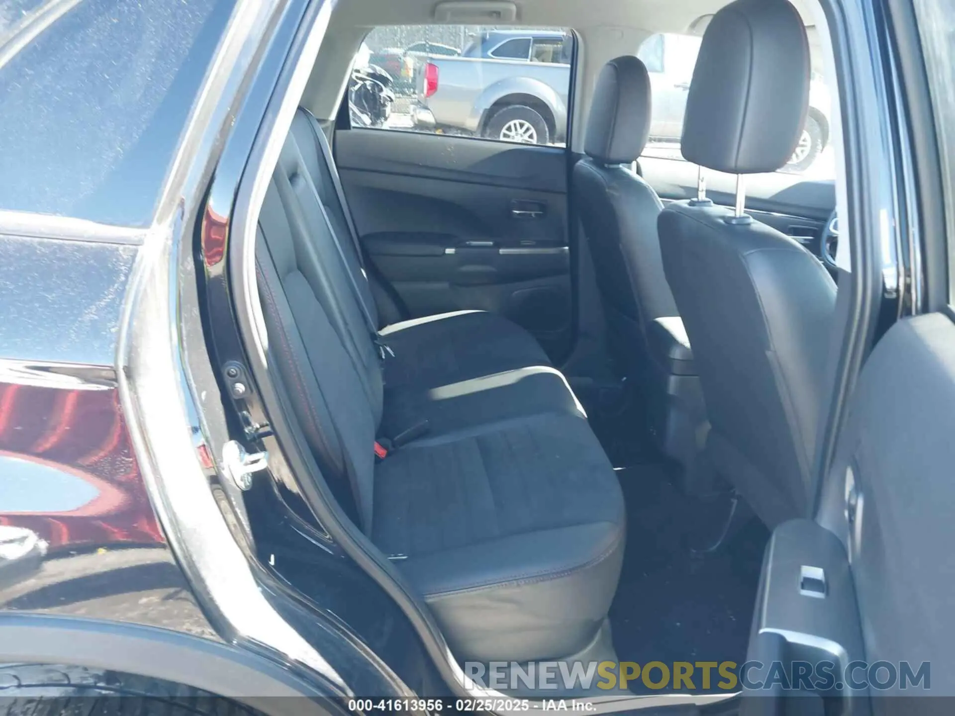 8 fotografías del automóvil dañado JA4ARUAU0PU007594 MITSUBISHI OUTLANDER SPORT 2023