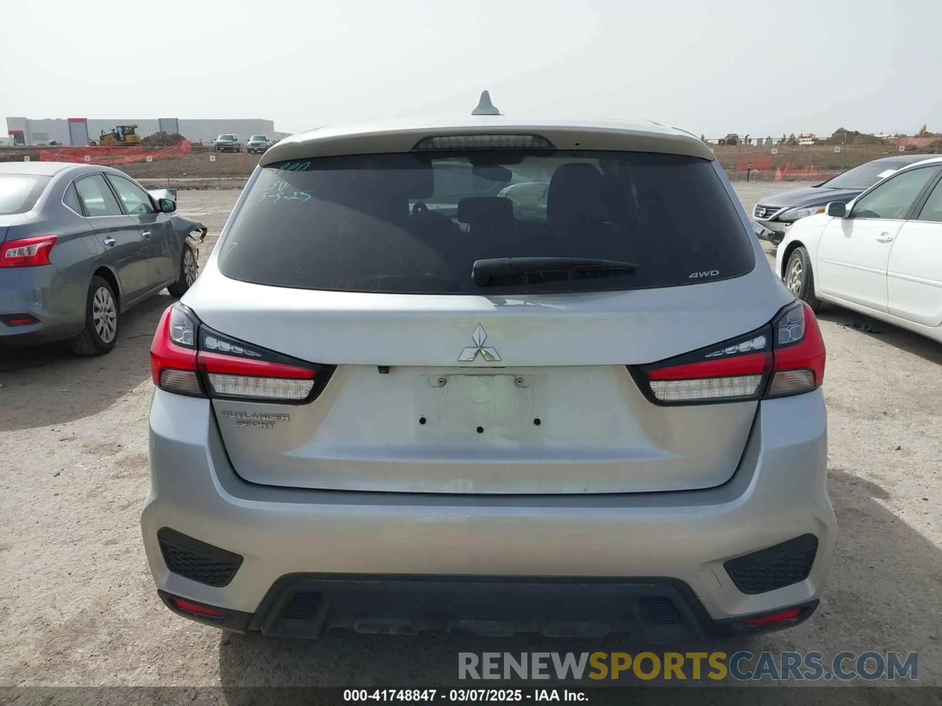 16 fotografías del automóvil dañado JA4ARUAU0PU016926 MITSUBISHI OUTLANDER SPORT 2023