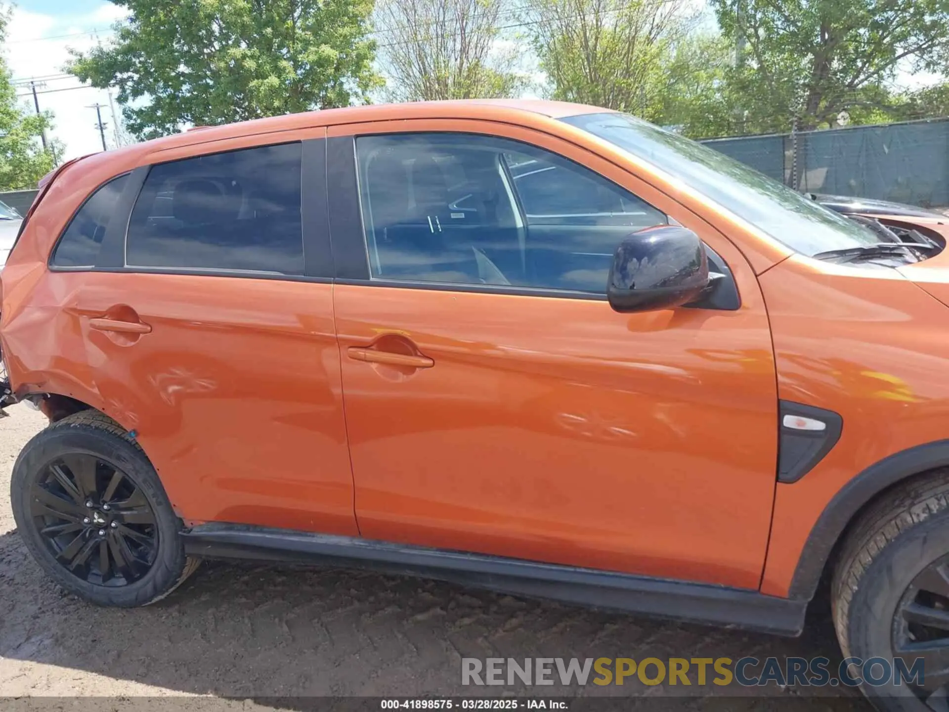 13 fotografías del automóvil dañado JA4ARUAU3PU005757 MITSUBISHI OUTLANDER SPORT 2023