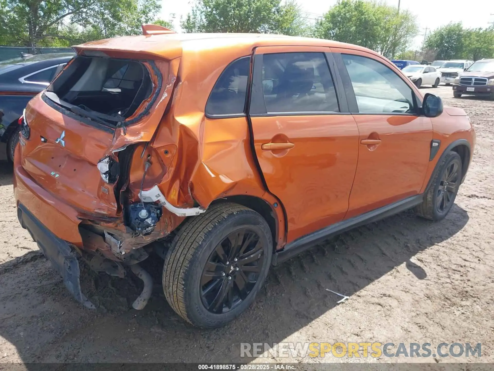 4 fotografías del automóvil dañado JA4ARUAU3PU005757 MITSUBISHI OUTLANDER SPORT 2023