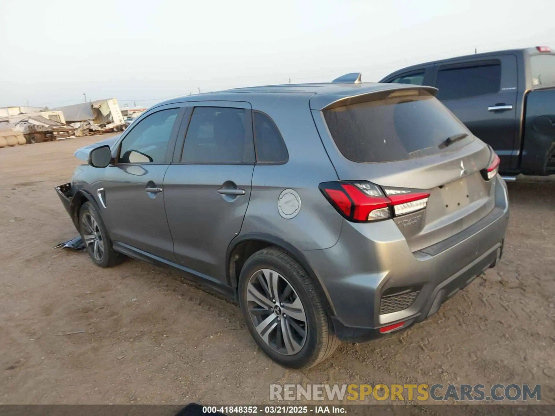 14 fotografías del automóvil dañado JA4ARUAU4PU015407 MITSUBISHI OUTLANDER SPORT 2023