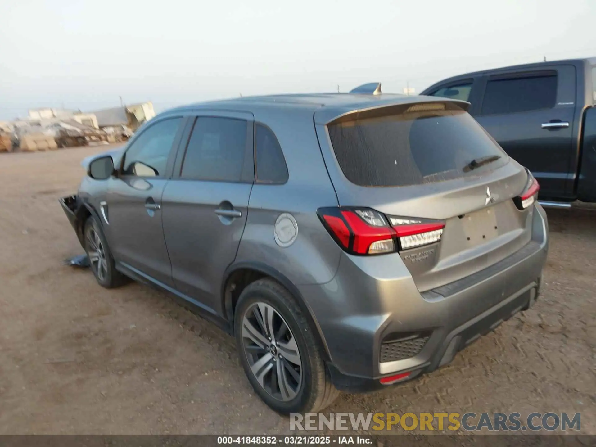 3 fotografías del automóvil dañado JA4ARUAU4PU015407 MITSUBISHI OUTLANDER SPORT 2023
