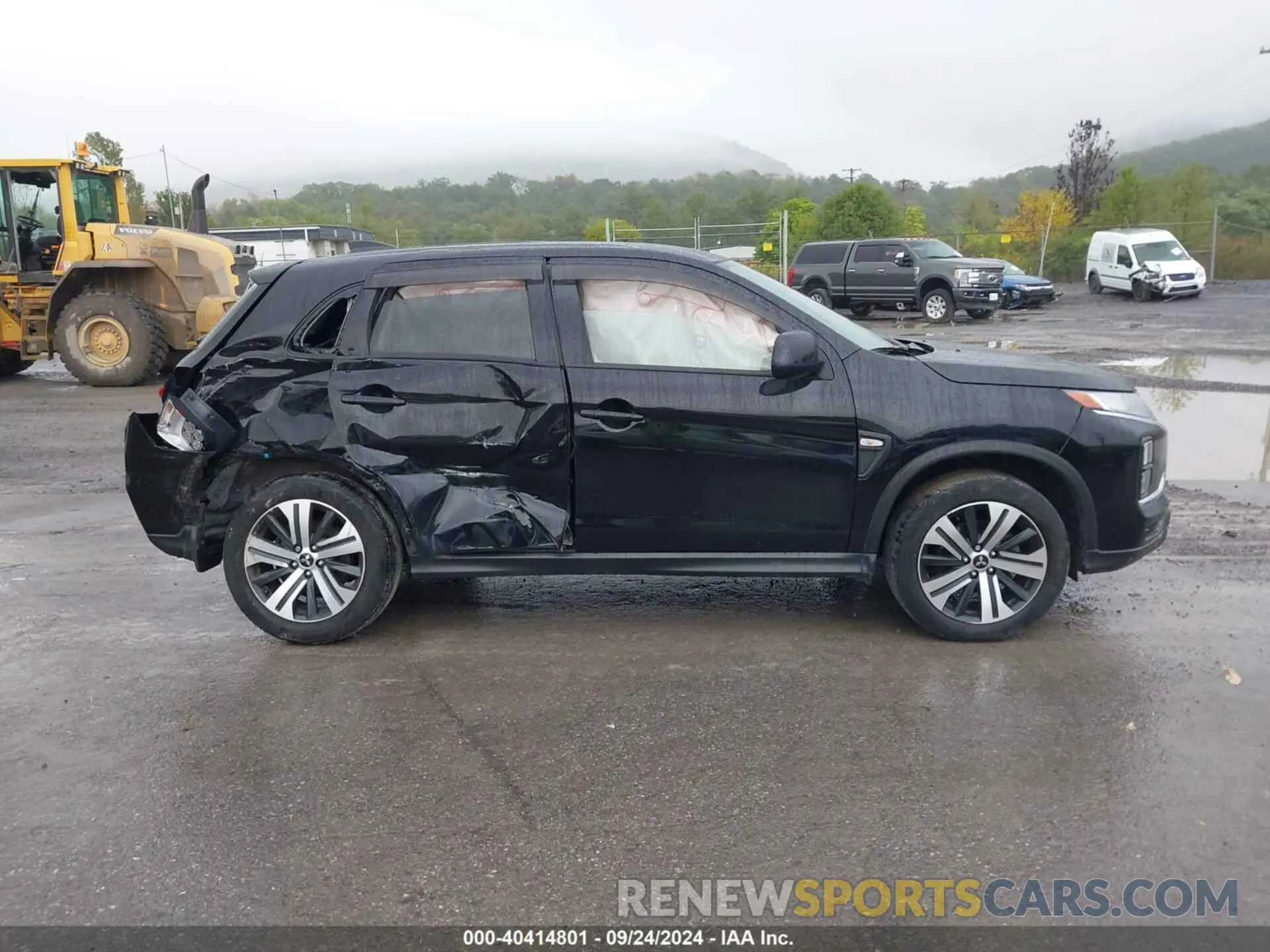 13 fotografías del automóvil dañado JA4ARUAU5PU014217 MITSUBISHI OUTLANDER SPORT 2023