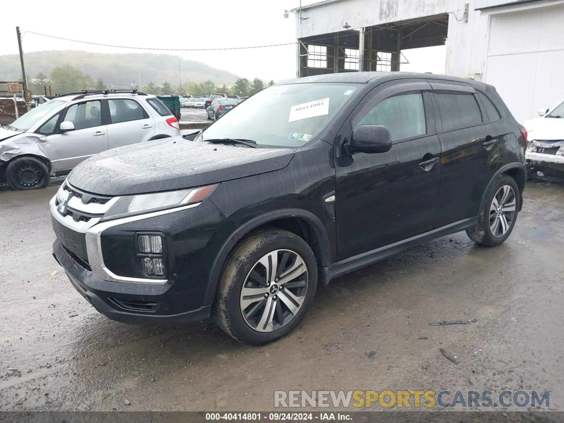 2 fotografías del automóvil dañado JA4ARUAU5PU014217 MITSUBISHI OUTLANDER SPORT 2023
