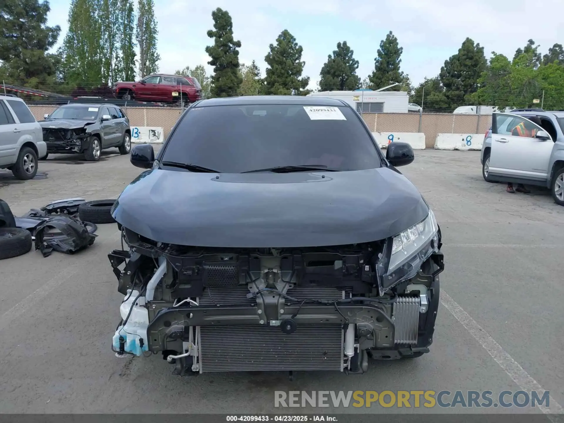 13 fotografías del automóvil dañado JA4ARUAU7PU010492 MITSUBISHI OUTLANDER SPORT 2023