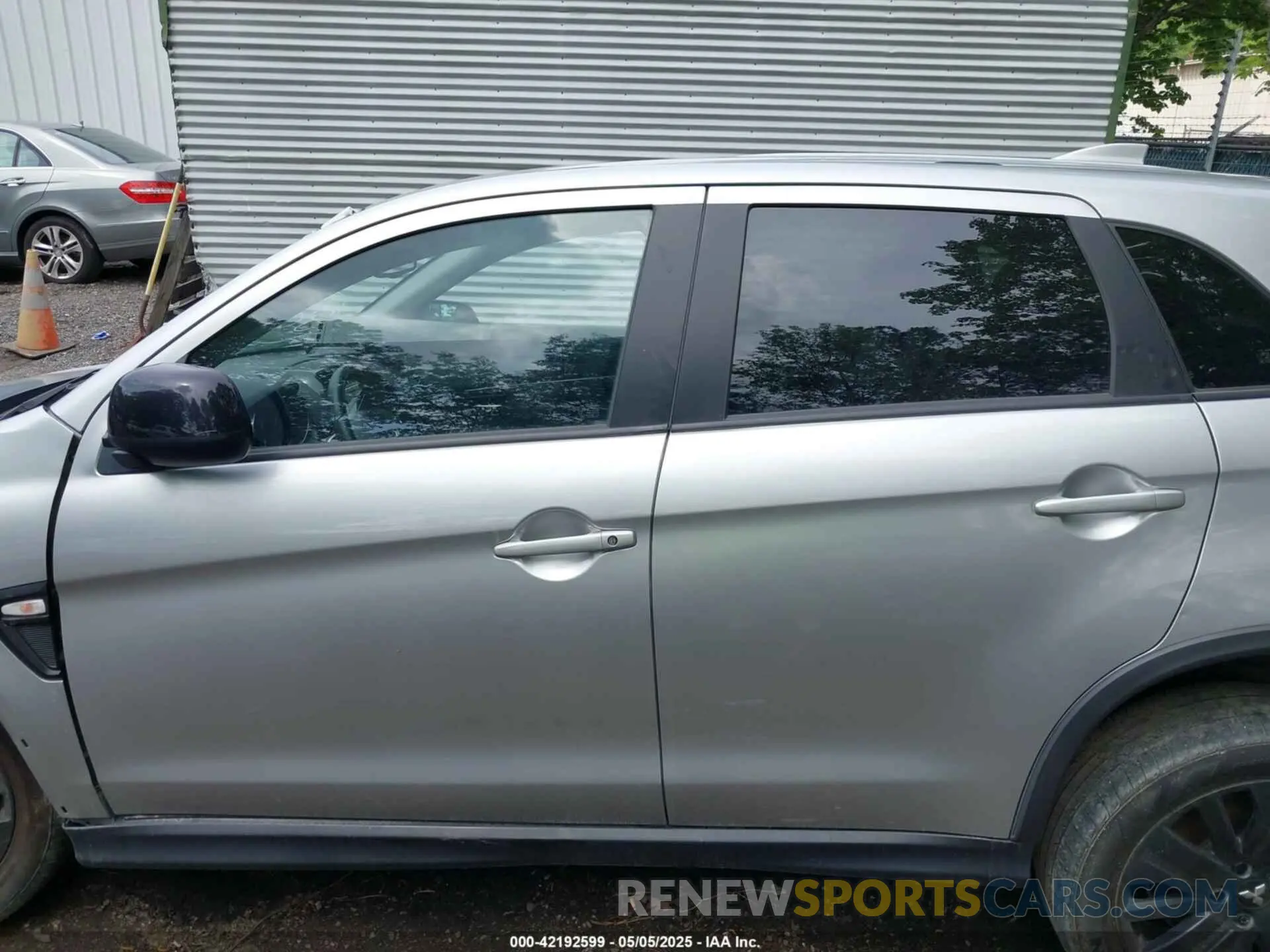 15 fotografías del automóvil dañado JA4ARUAU8PU002854 MITSUBISHI OUTLANDER SPORT 2023
