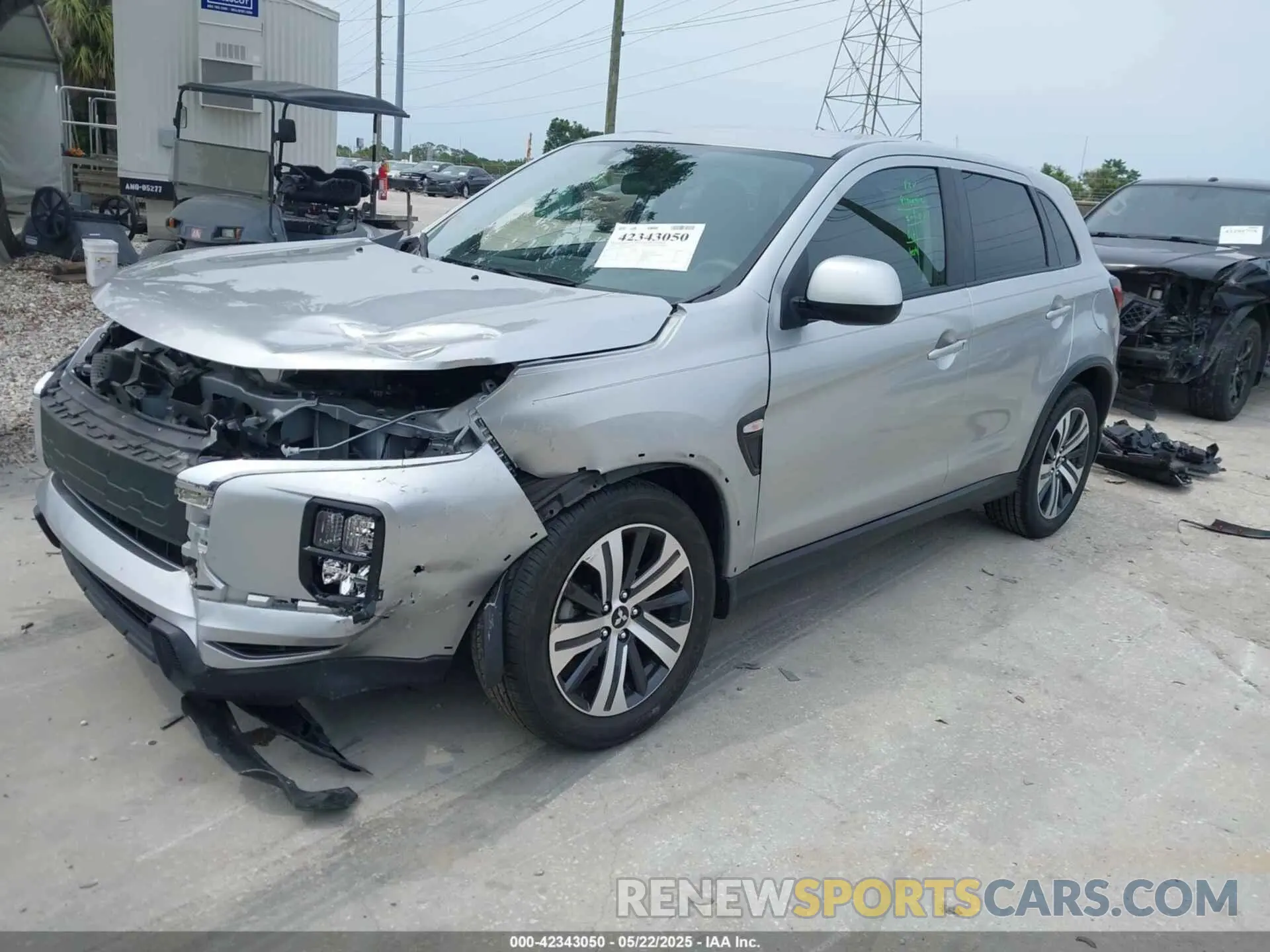 2 fotografías del automóvil dañado JA4ARUAU9PU007786 MITSUBISHI OUTLANDER SPORT 2023