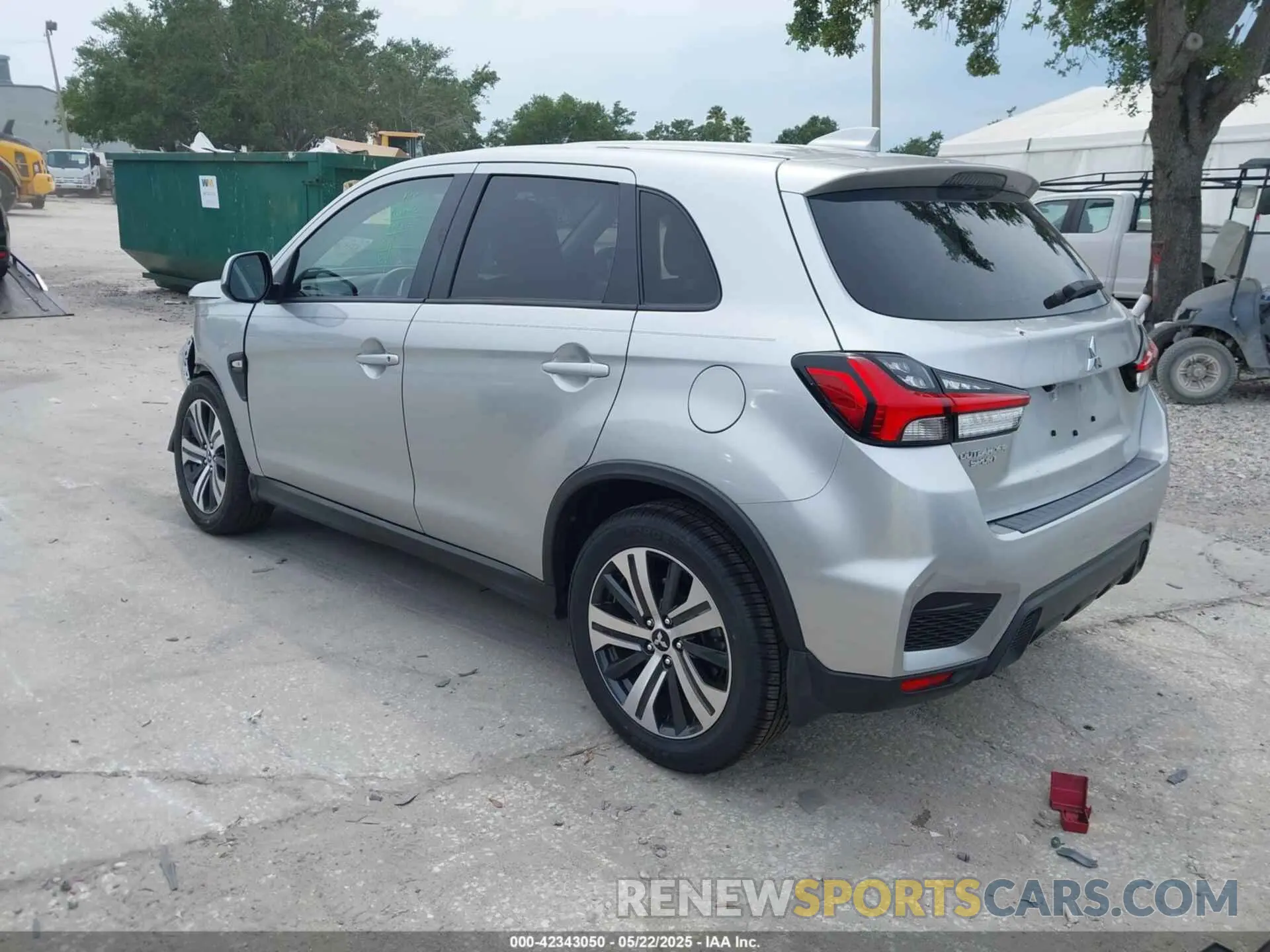 3 fotografías del automóvil dañado JA4ARUAU9PU007786 MITSUBISHI OUTLANDER SPORT 2023