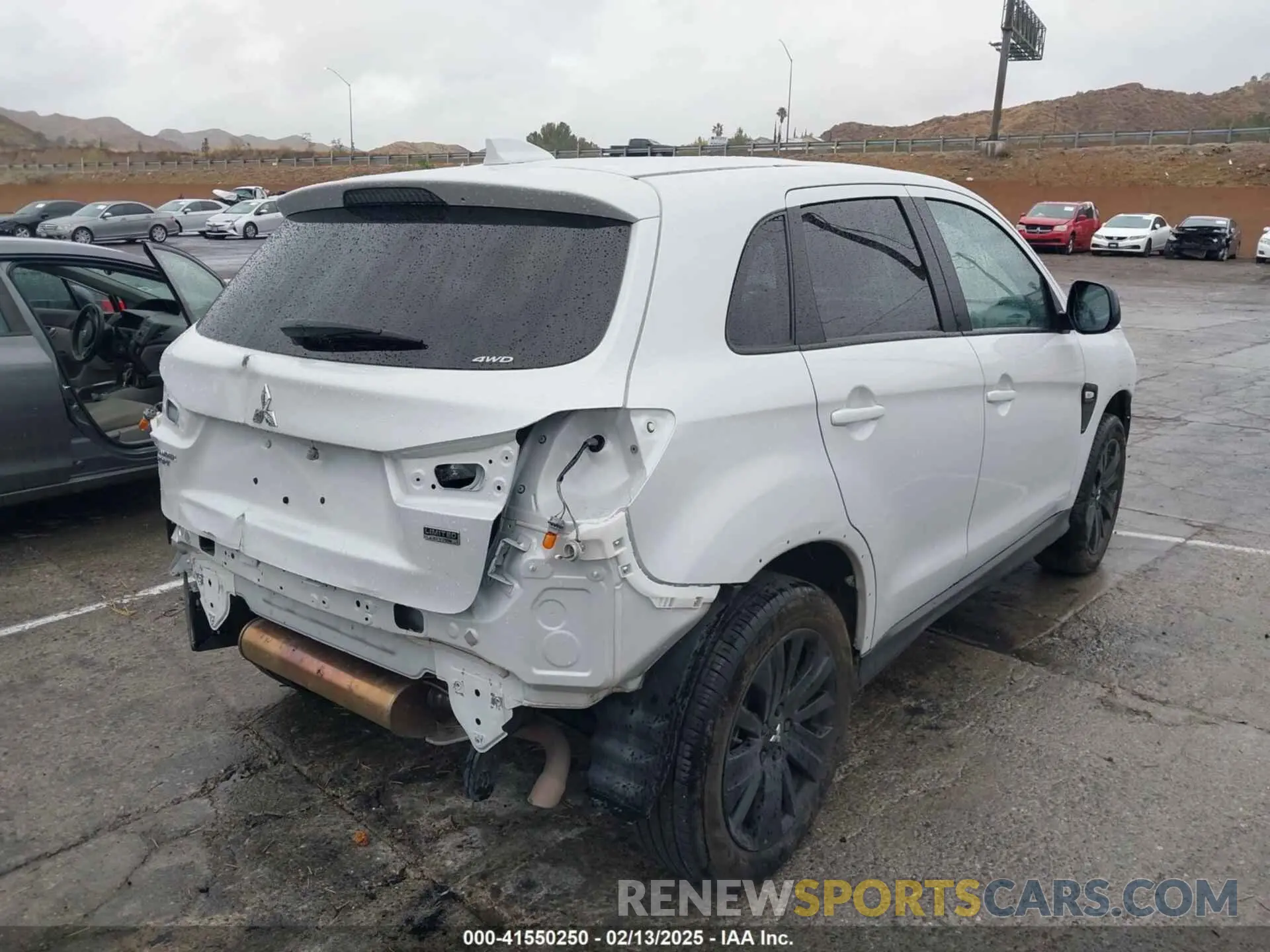 4 fotografías del automóvil dañado JA4ARUAU9PU014995 MITSUBISHI OUTLANDER SPORT 2023