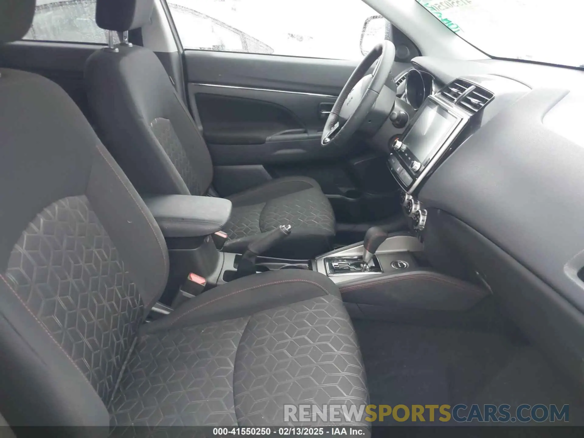 5 fotografías del automóvil dañado JA4ARUAU9PU014995 MITSUBISHI OUTLANDER SPORT 2023