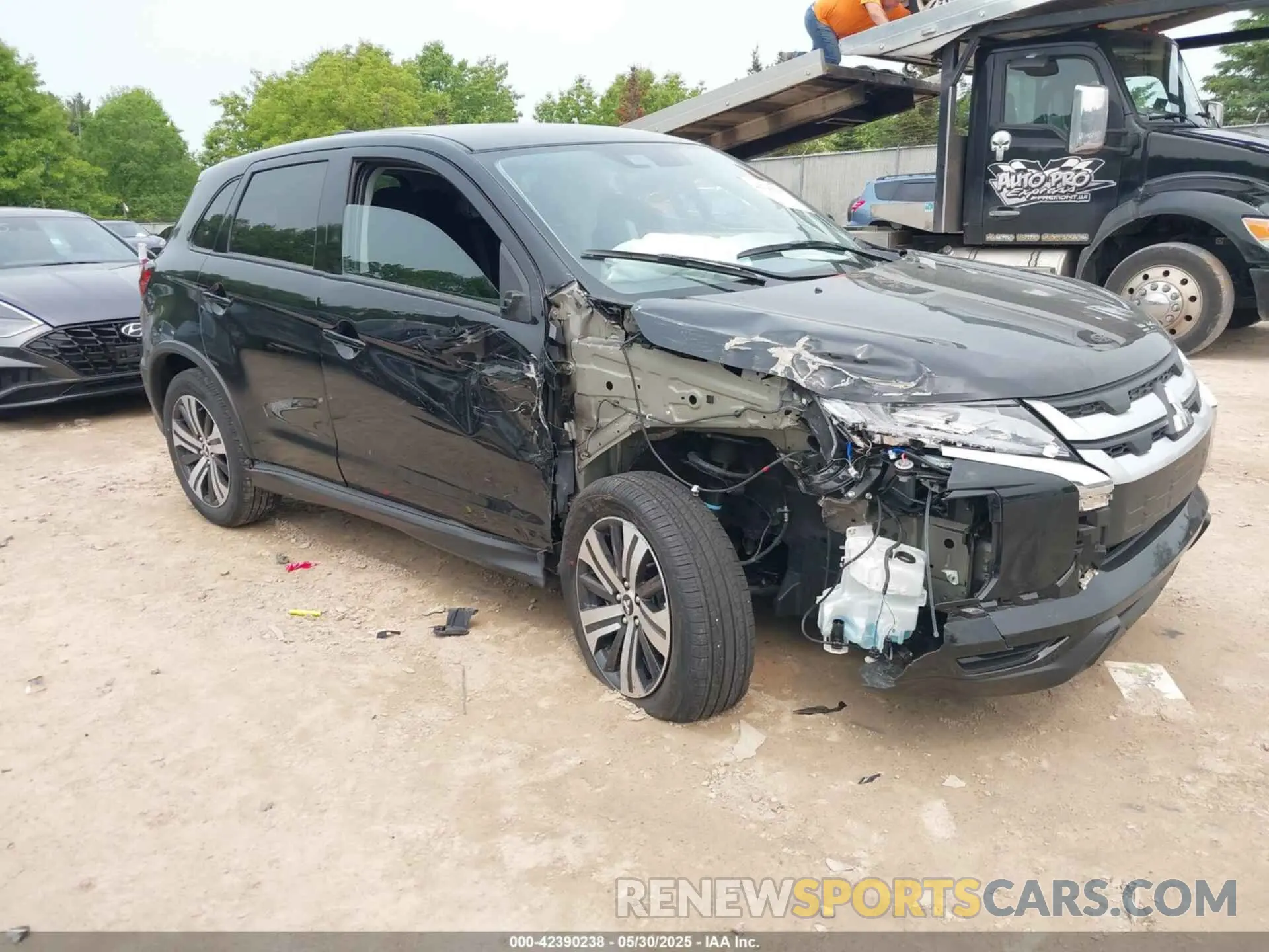 1 fotografías del automóvil dañado JA4ARUAU0RU023555 MITSUBISHI OUTLANDER SPORT 2024