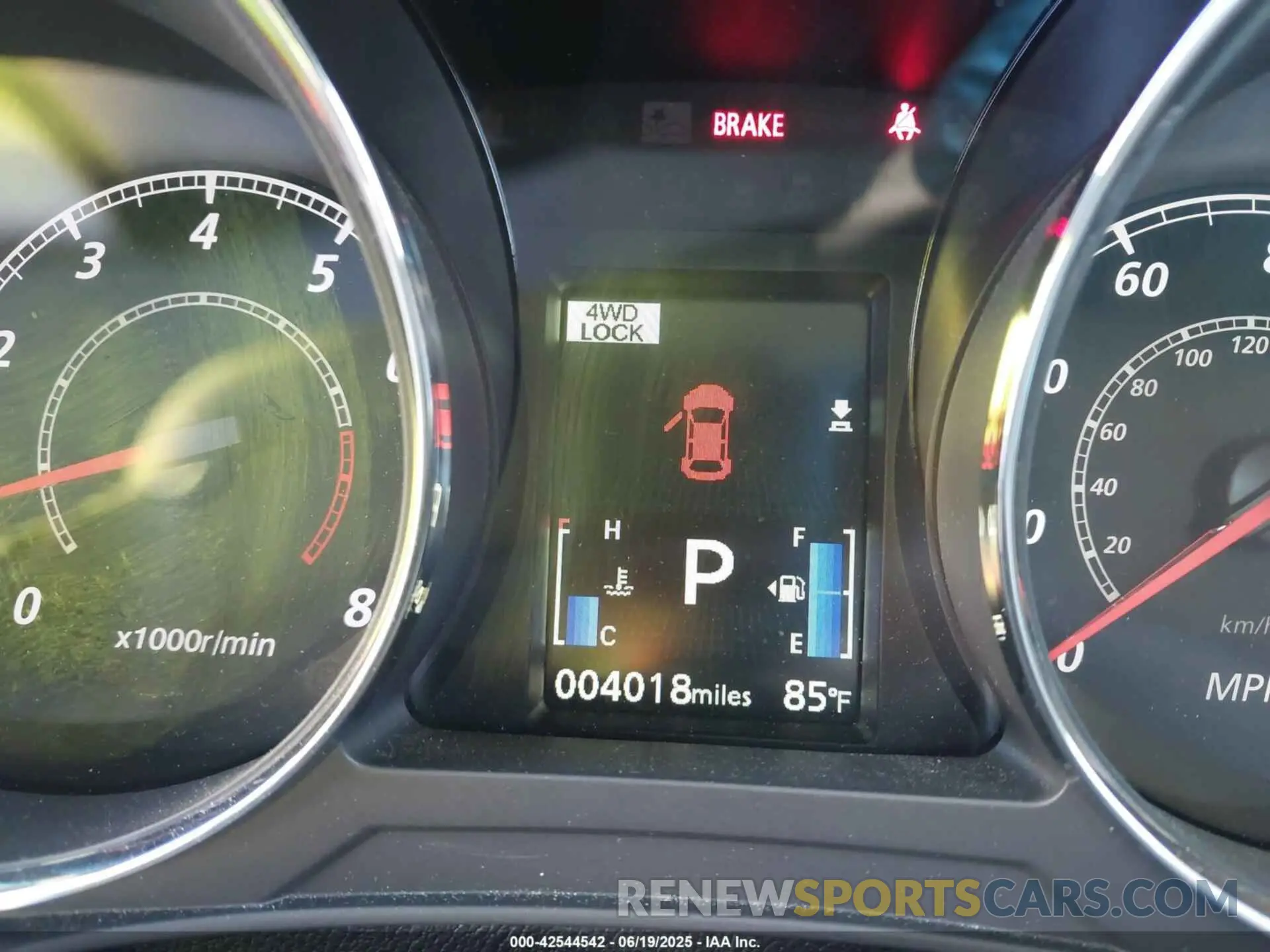 15 fotografías del automóvil dañado JA4ARUAU0RU025872 MITSUBISHI OUTLANDER SPORT 2024