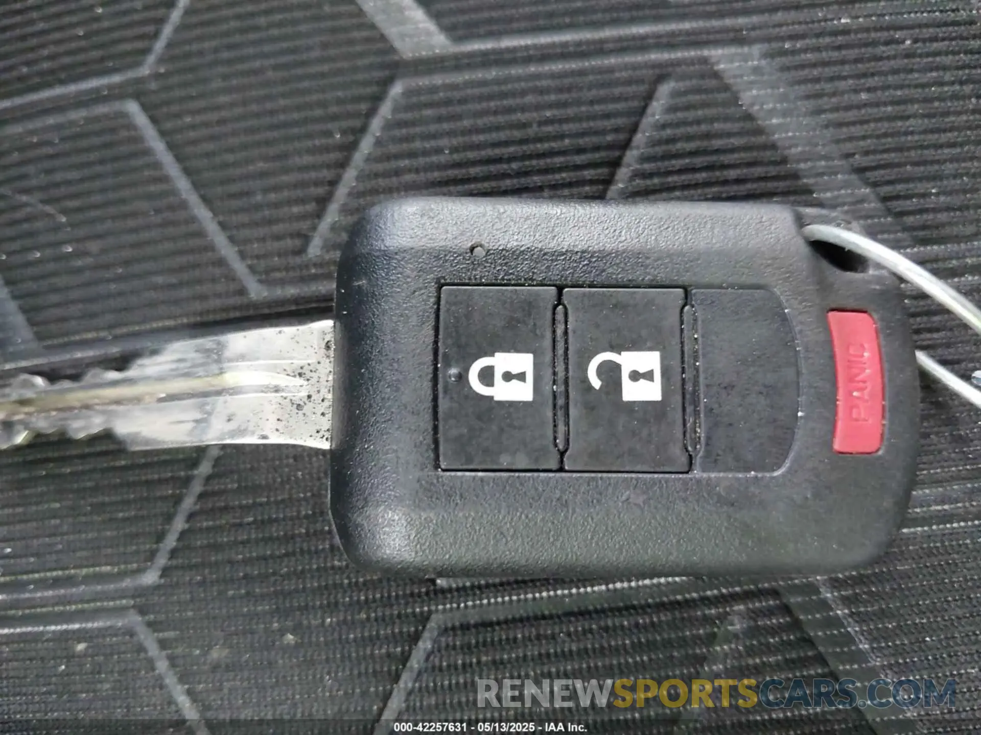 11 fotografías del automóvil dañado JA4ARUAU1RU020180 MITSUBISHI OUTLANDER SPORT 2024