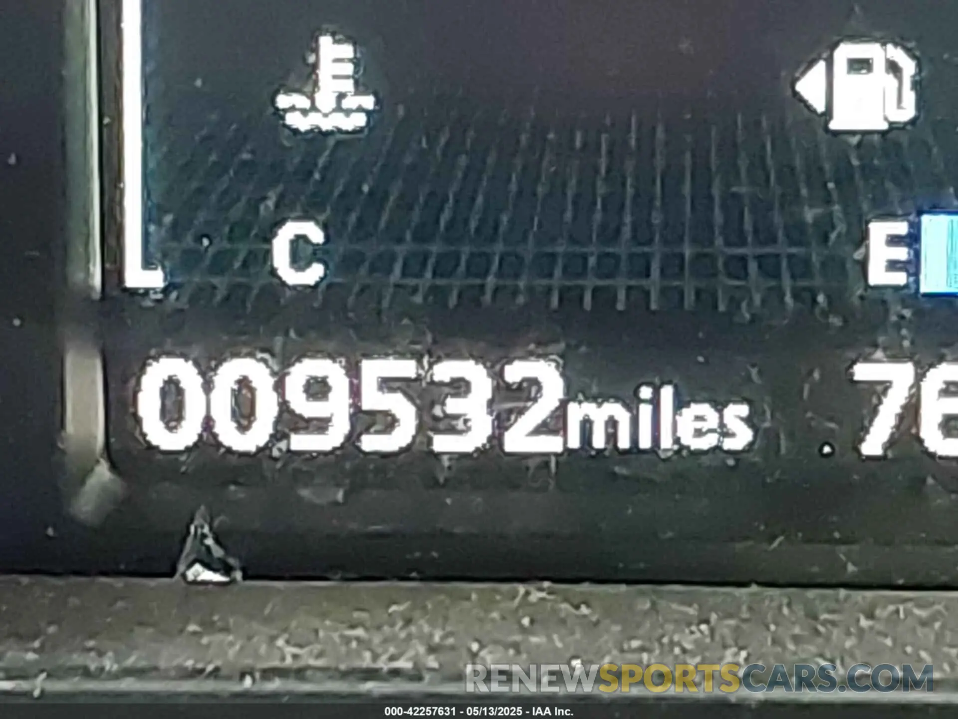 15 fotografías del automóvil dañado JA4ARUAU1RU020180 MITSUBISHI OUTLANDER SPORT 2024