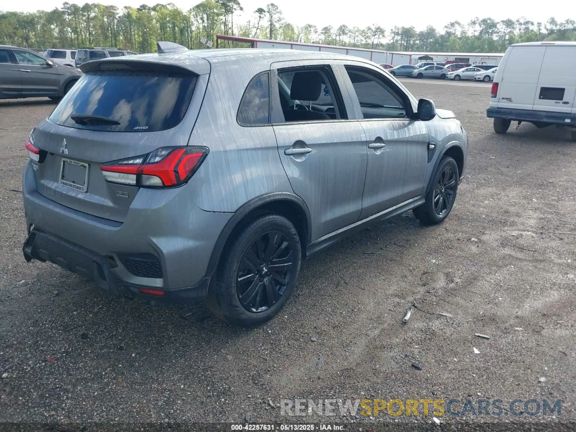 4 fotografías del automóvil dañado JA4ARUAU1RU020180 MITSUBISHI OUTLANDER SPORT 2024