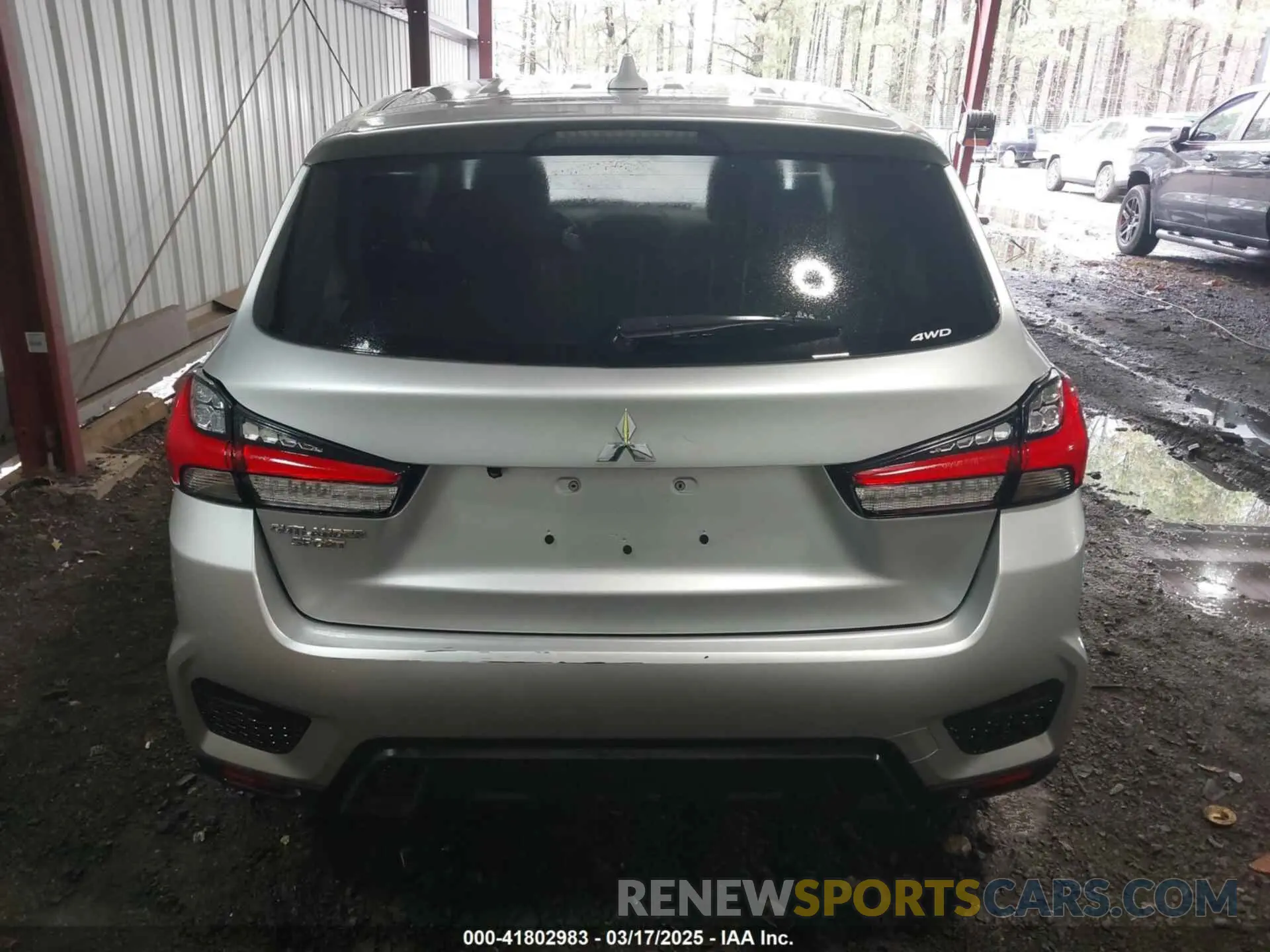 17 fotografías del automóvil dañado JA4ARUAU2RU013738 MITSUBISHI OUTLANDER SPORT 2024