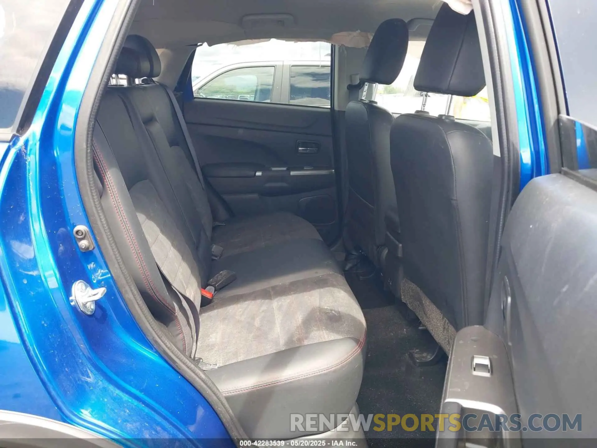 8 fotografías del automóvil dañado JA4ARUAU2RU017787 MITSUBISHI OUTLANDER SPORT 2024
