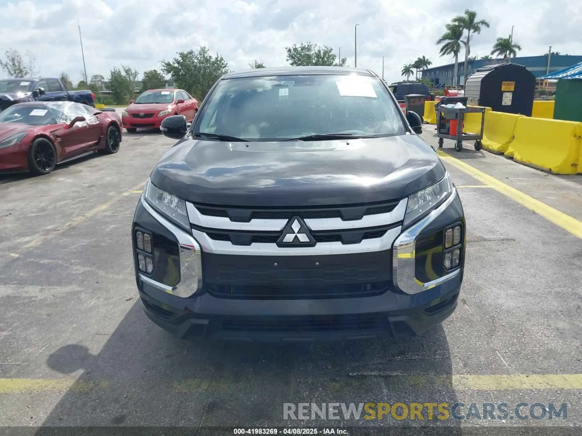 13 fotografías del automóvil dañado JA4ARUAU3RU014400 MITSUBISHI OUTLANDER SPORT 2024