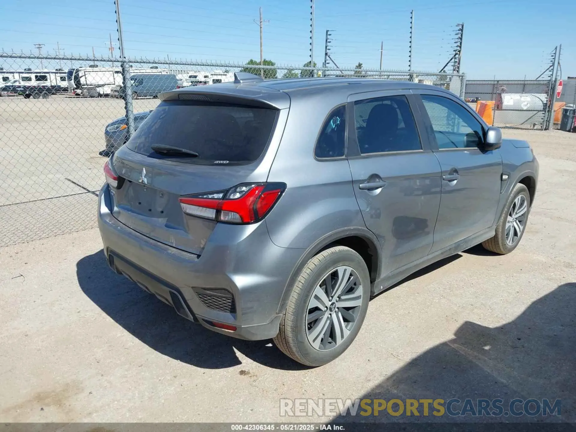 4 fotografías del automóvil dañado JA4ARUAU3RU025509 MITSUBISHI OUTLANDER SPORT 2024
