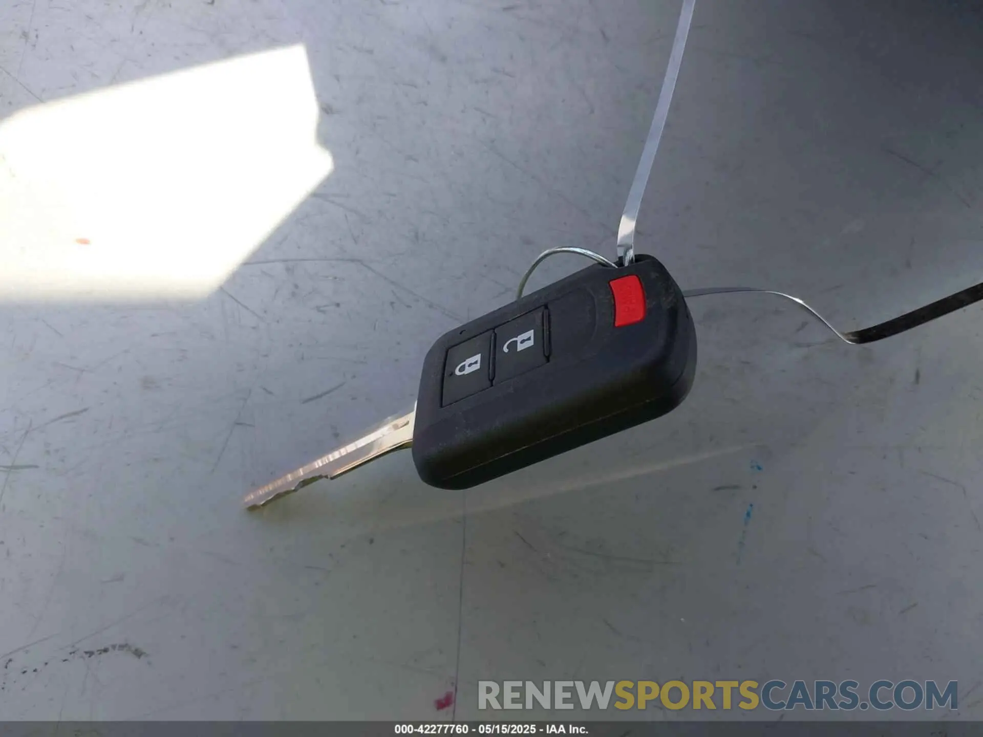 11 fotografías del automóvil dañado JA4ARUAU4RU005267 MITSUBISHI OUTLANDER SPORT 2024