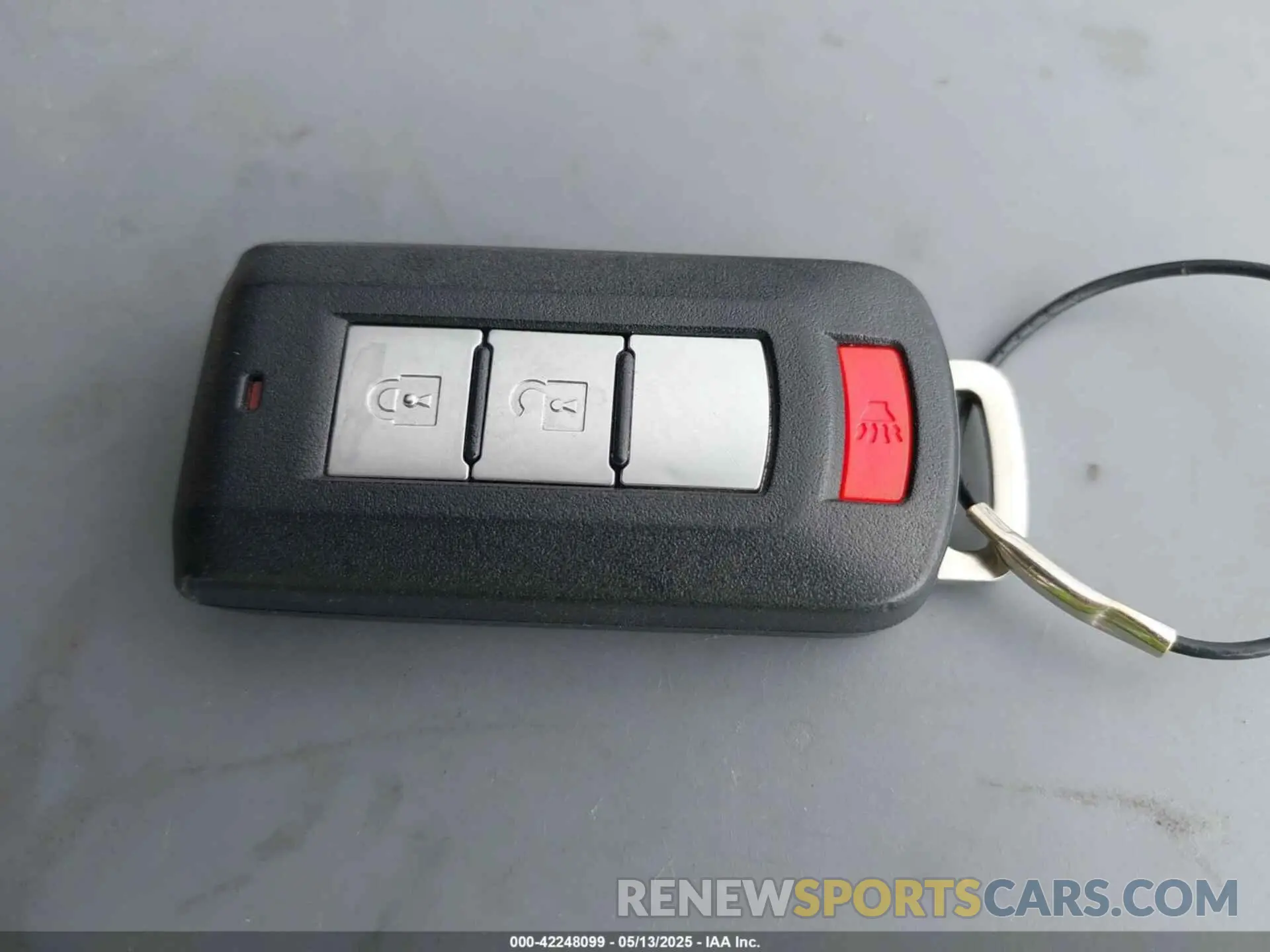 11 fotografías del automóvil dañado JA4ARUAU6RU013578 MITSUBISHI OUTLANDER SPORT 2024