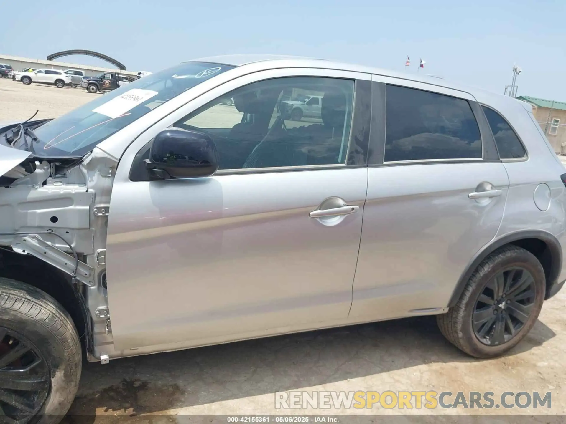 15 fotografías del automóvil dañado JA4ARUAU6RU017646 MITSUBISHI OUTLANDER SPORT 2024