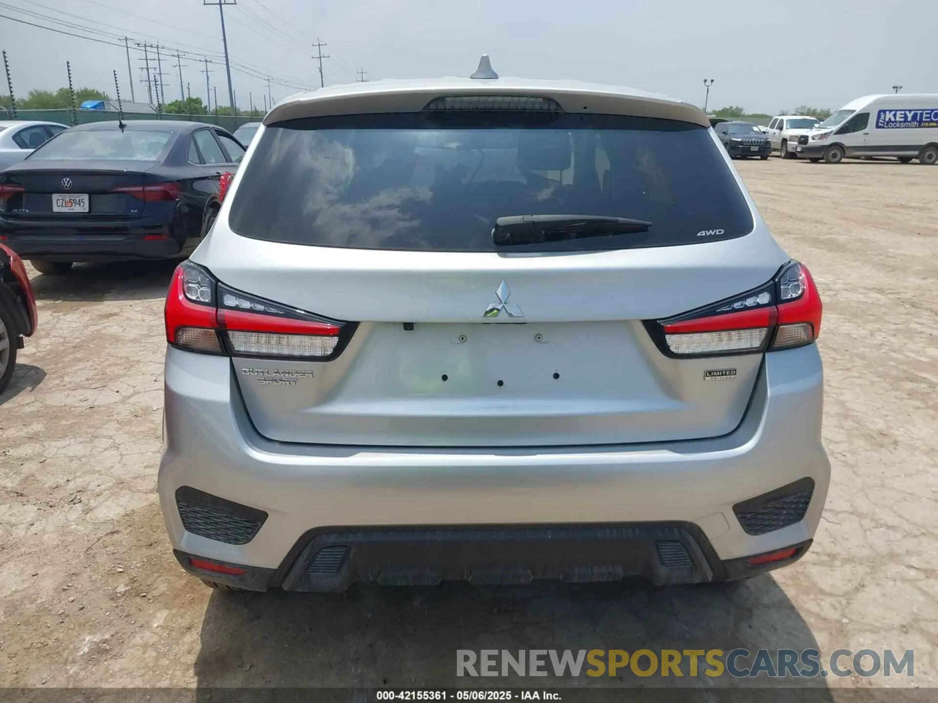 17 fotografías del automóvil dañado JA4ARUAU6RU017646 MITSUBISHI OUTLANDER SPORT 2024