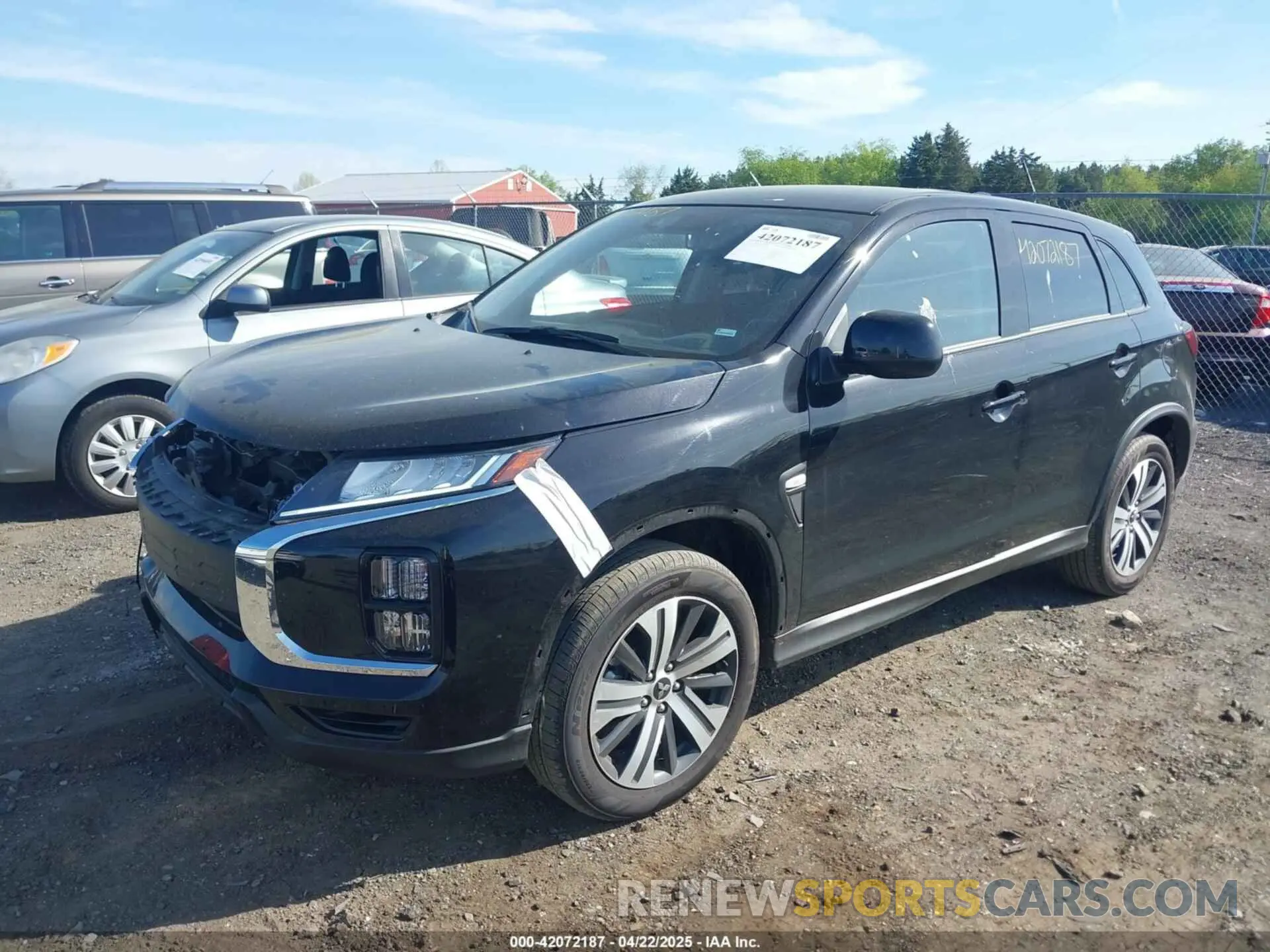 2 fotografías del automóvil dañado JA4ARUAU6RU025195 MITSUBISHI OUTLANDER SPORT 2024
