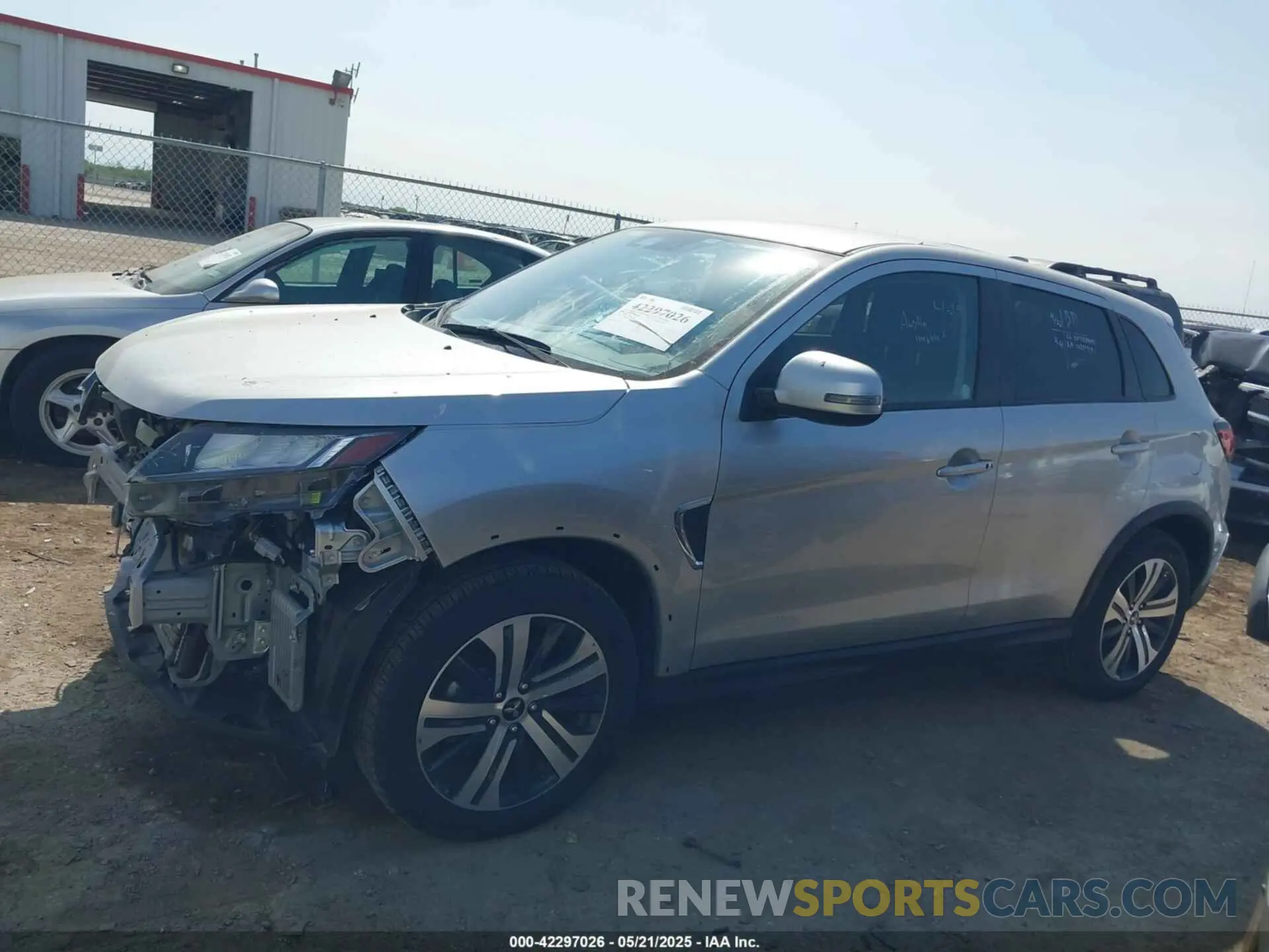 15 fotografías del automóvil dañado JA4ARUAUXRU008206 MITSUBISHI OUTLANDER SPORT 2024