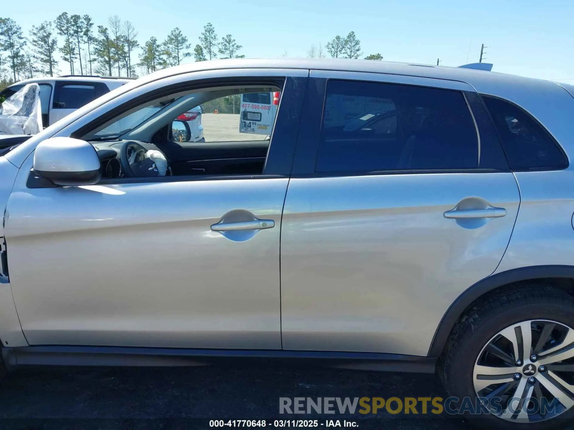 14 fotografías del automóvil dañado JA4ARUAUXRU023286 MITSUBISHI OUTLANDER SPORT 2024