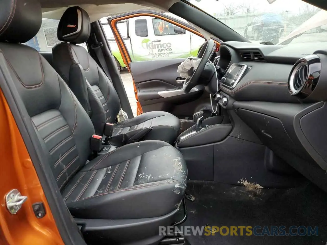7 fotografías del automóvil dañado 3N1CP5CU5KL559993 NISSAN 200SX 2019