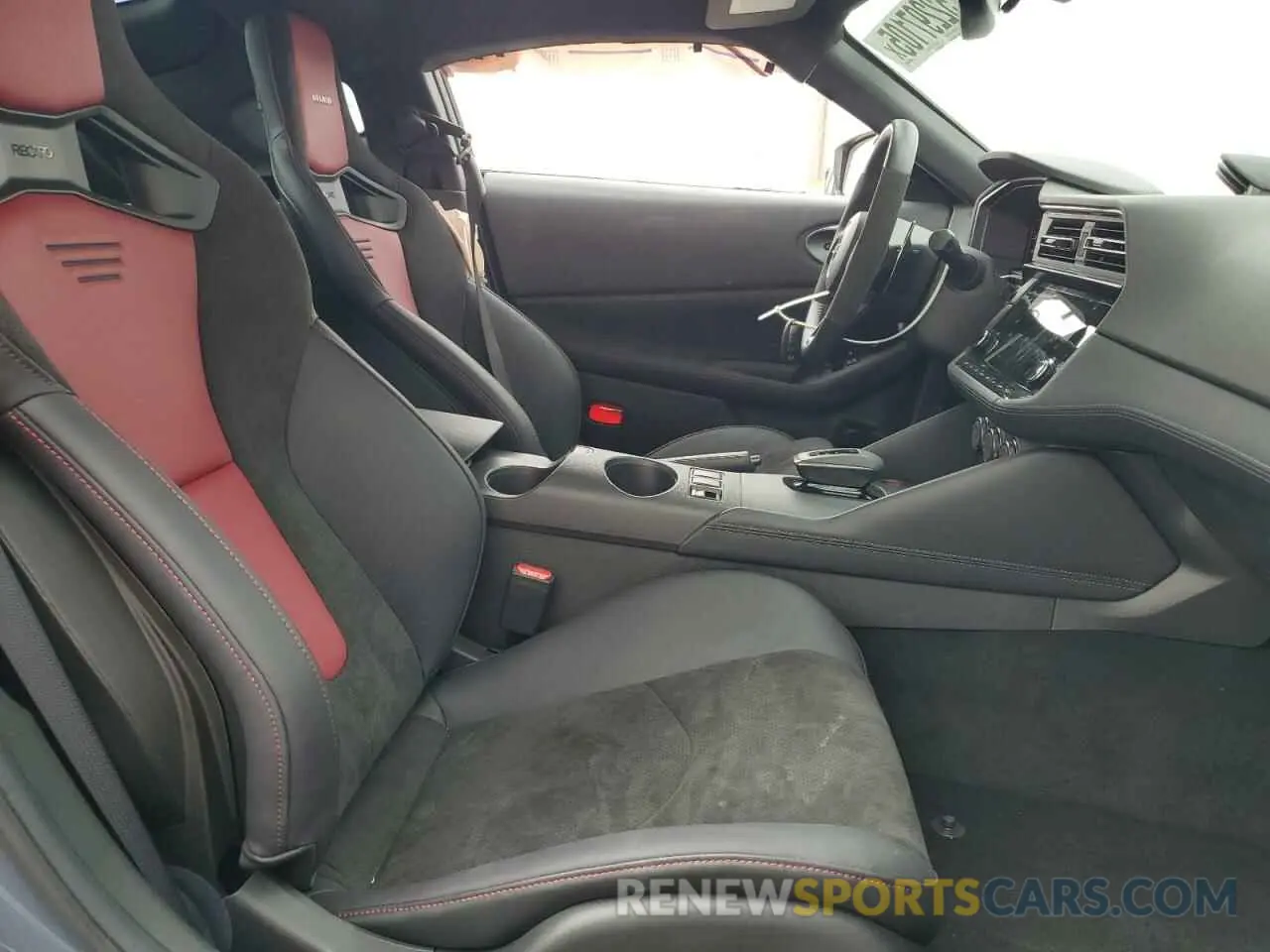 10 fotografías del automóvil dañado JN1BZ4CH0RM367514 NISSAN 370Z 2024