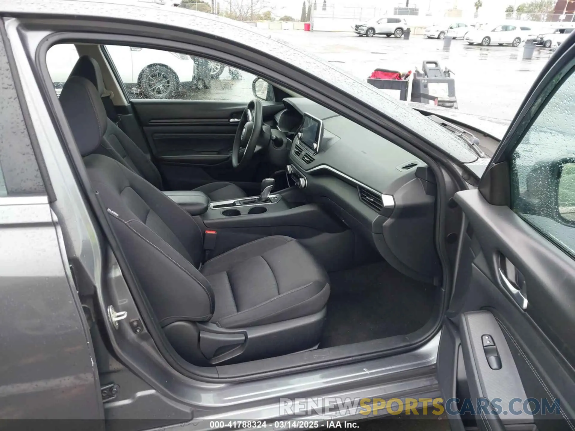 5 fotografías del automóvil dañado 1N4BL4BV0KC147281 NISSAN ALTIMA 2019