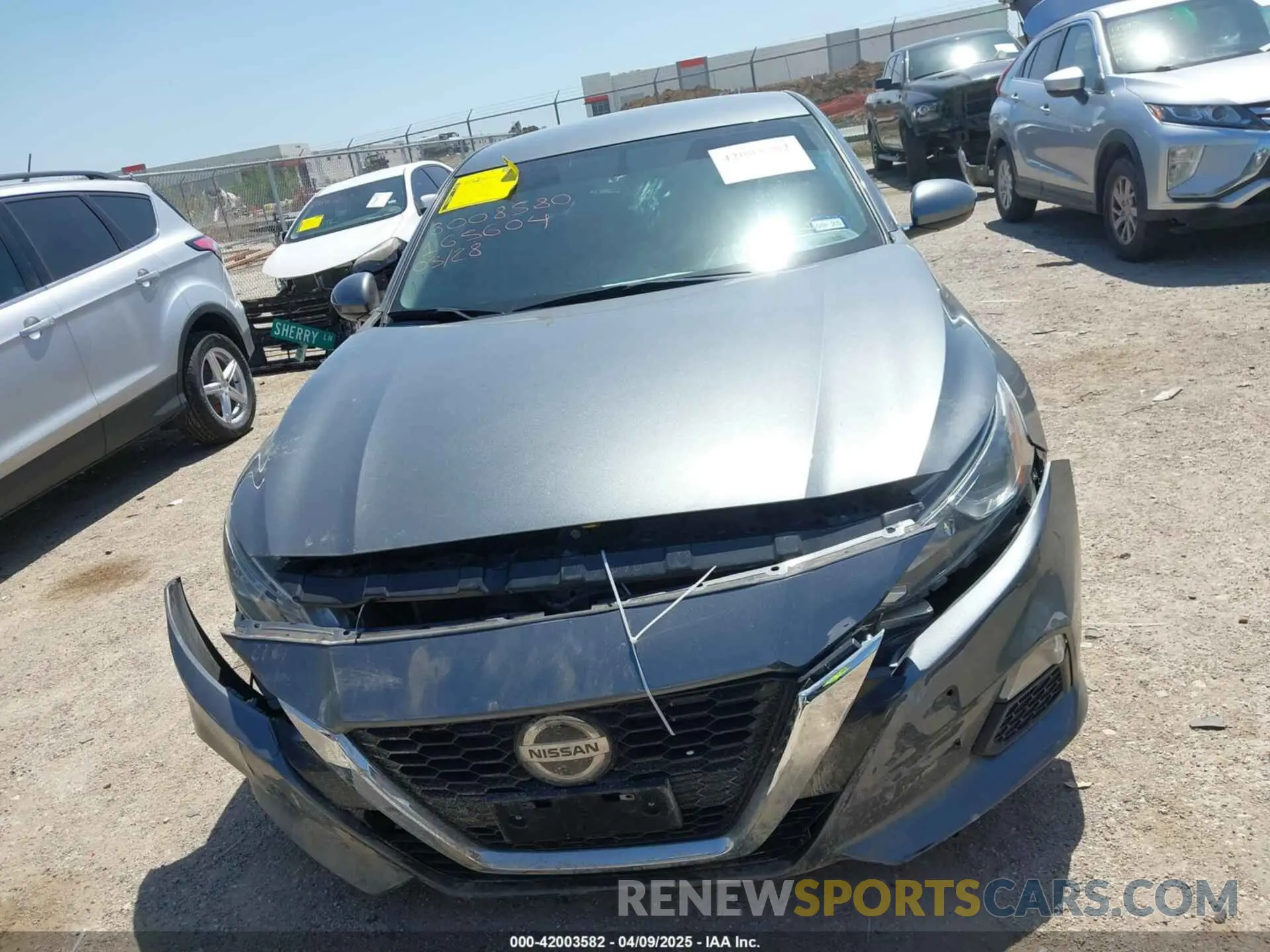 12 fotografías del automóvil dañado 1N4BL4BV0KC165604 NISSAN ALTIMA 2019
