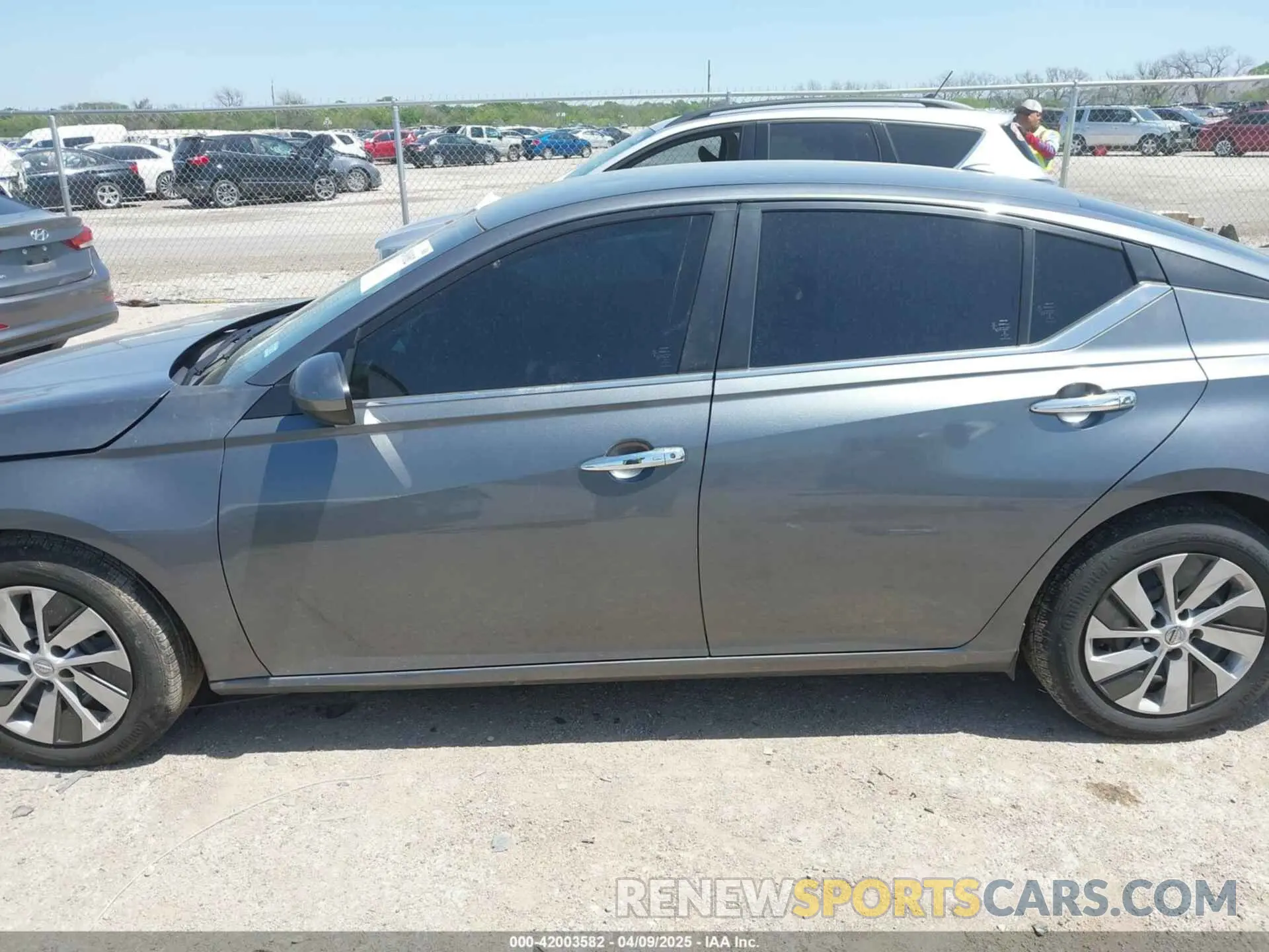 14 fotografías del automóvil dañado 1N4BL4BV0KC165604 NISSAN ALTIMA 2019