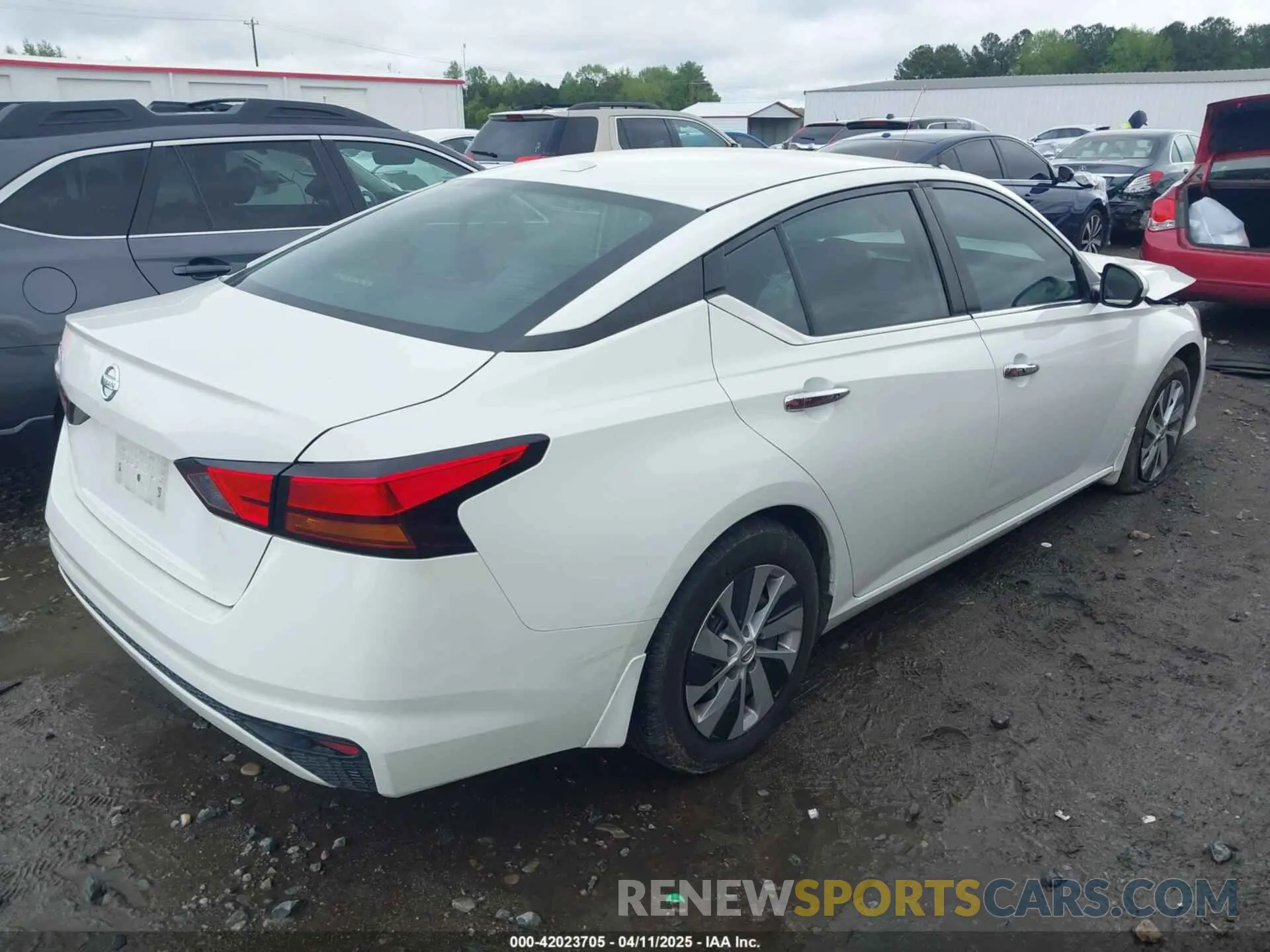 4 fotografías del automóvil dañado 1N4BL4BV0KC194746 NISSAN ALTIMA 2019