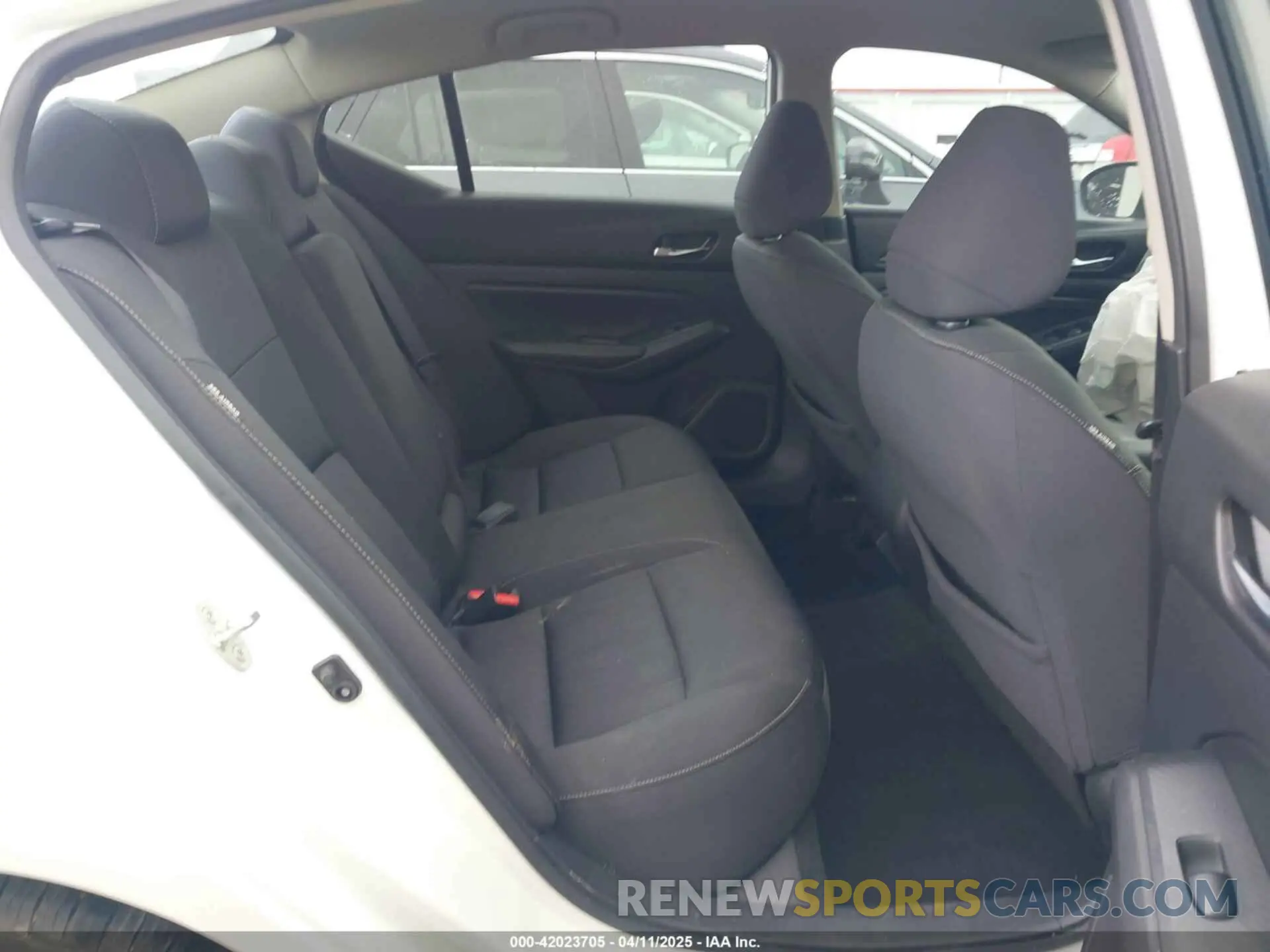 8 fotografías del automóvil dañado 1N4BL4BV0KC194746 NISSAN ALTIMA 2019