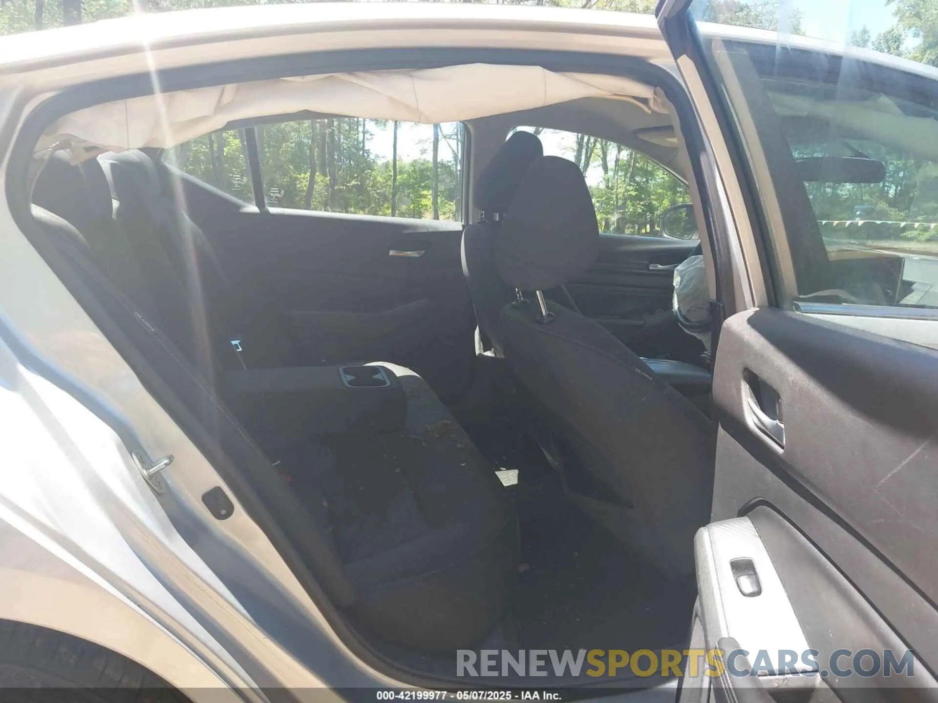 8 fotografías del automóvil dañado 1N4BL4BV0KC199817 NISSAN ALTIMA 2019