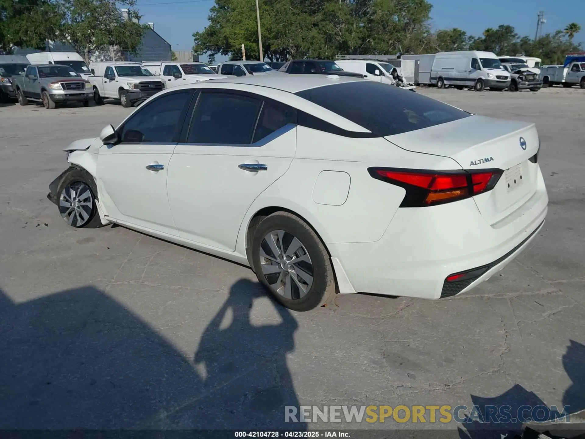 3 fotografías del automóvil dañado 1N4BL4BV0KC216700 NISSAN ALTIMA 2019